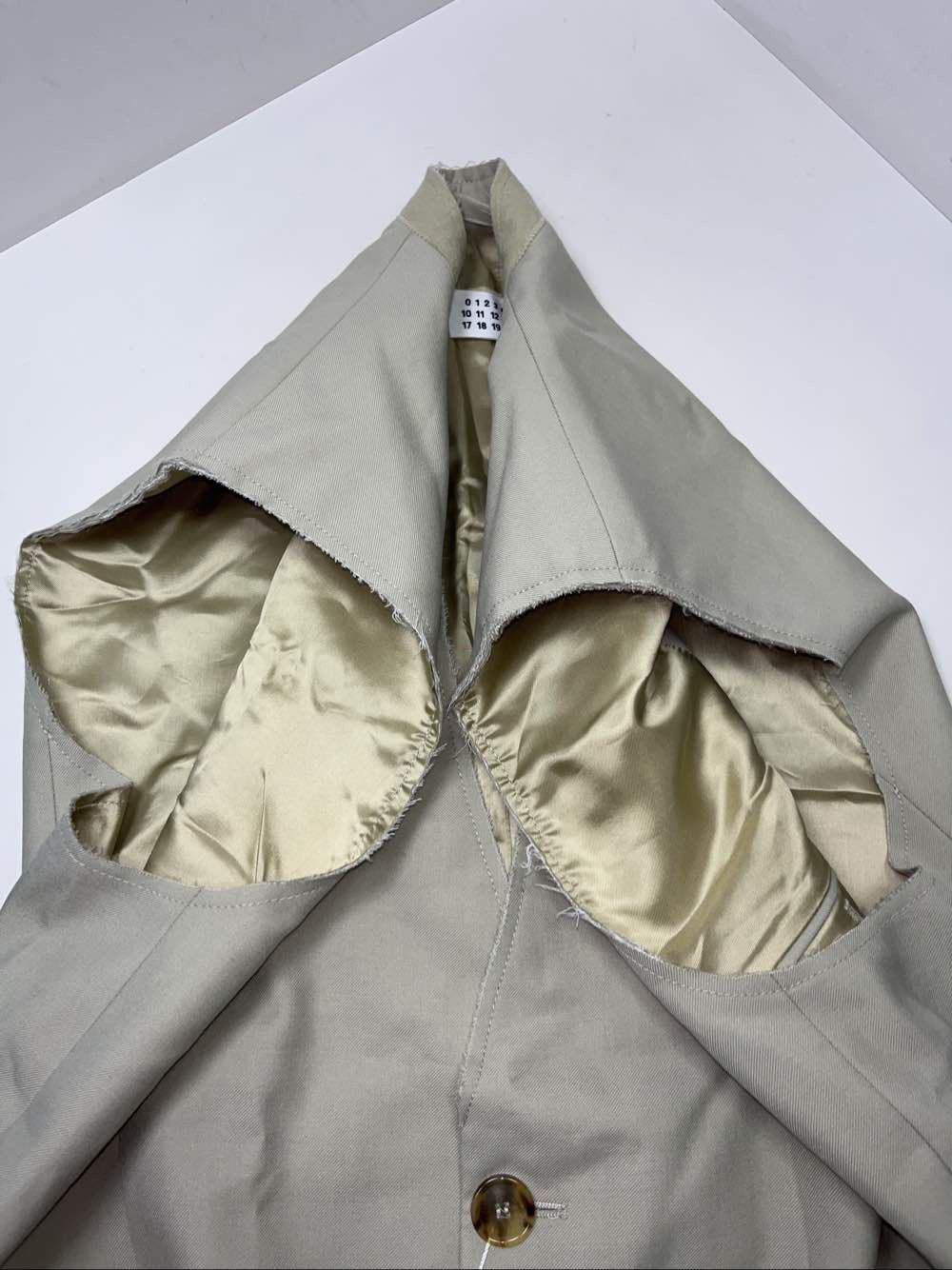MM6 MM6 Maison Margiela Beige Sleeveless Vest Size S Size S / US 4 / IT 40 - 10 Thumbnail