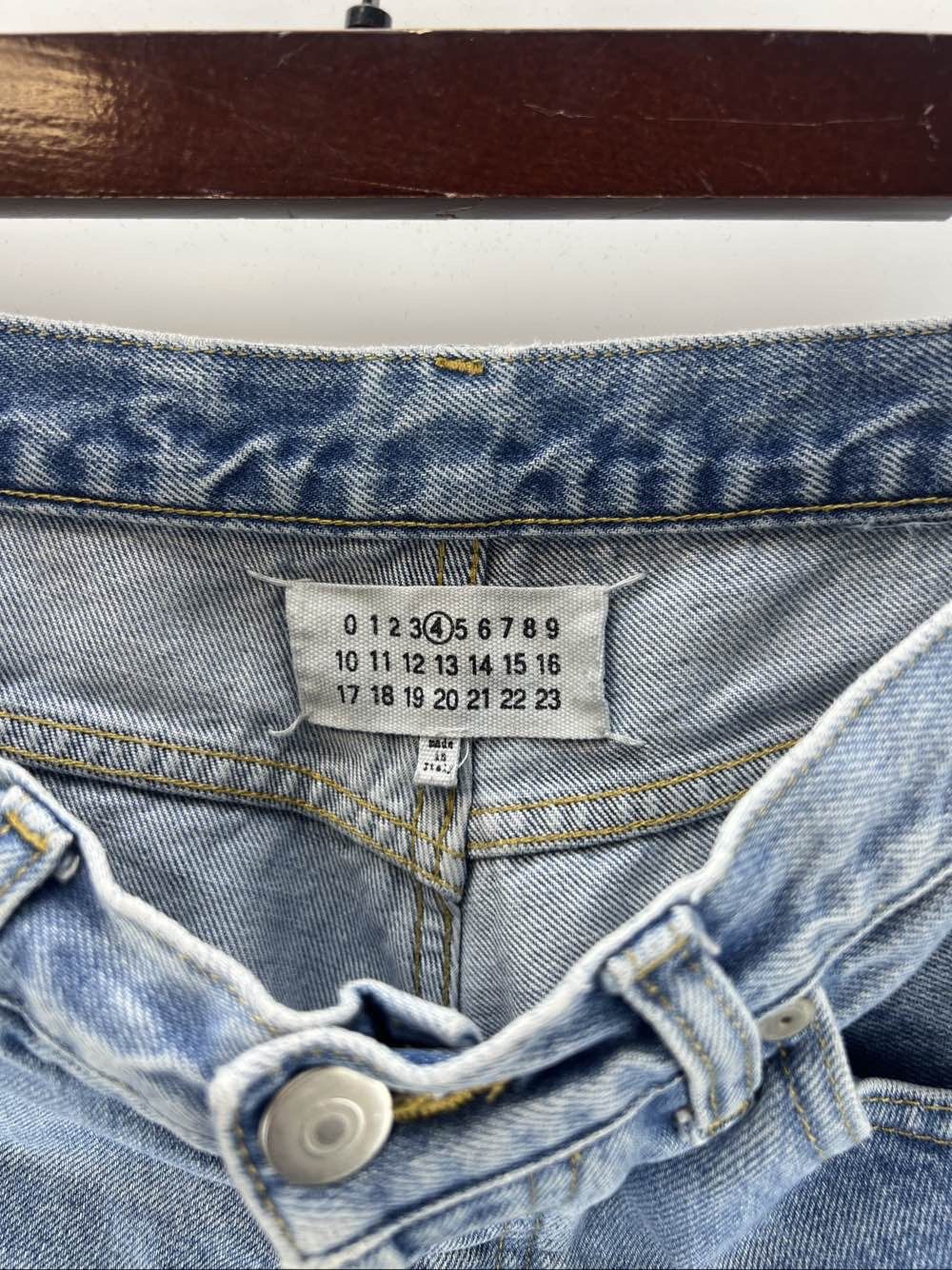 Maison Margiela Maison Margiela Straight Leg Jeans Size 36 Size 25" / US 0 / IT 36 - 3 Thumbnail