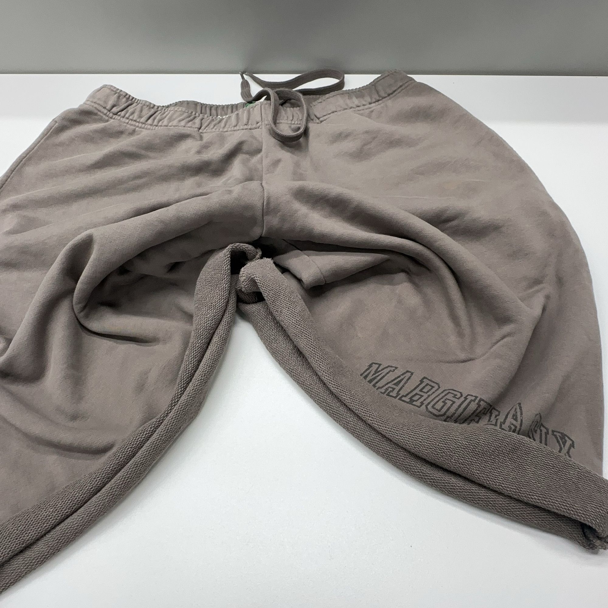 MM6 MM6 Maison Margiela Graphic Cotton Shorts Size M Size US 32 / EU 48 - 11 Thumbnail