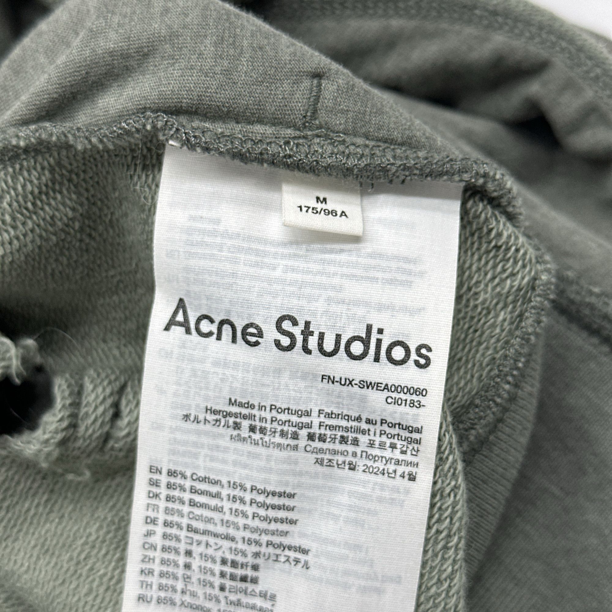 Acne Studios Acne Studios Distressed Logo Zip Hoodie Size M Size US M / EU 48-50 / 2 - 3 Thumbnail