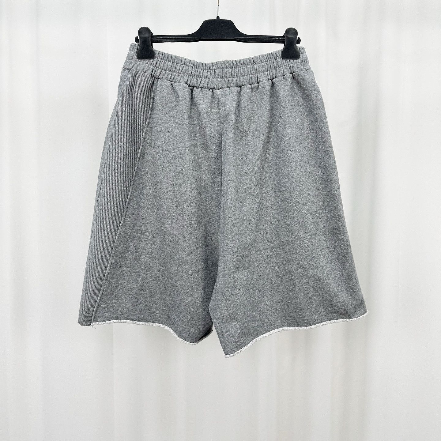 MM6 MM6 Maison Margiela Gray Jersey Shorts Size M Size US 32 / EU 48 - 2 Thumbnail