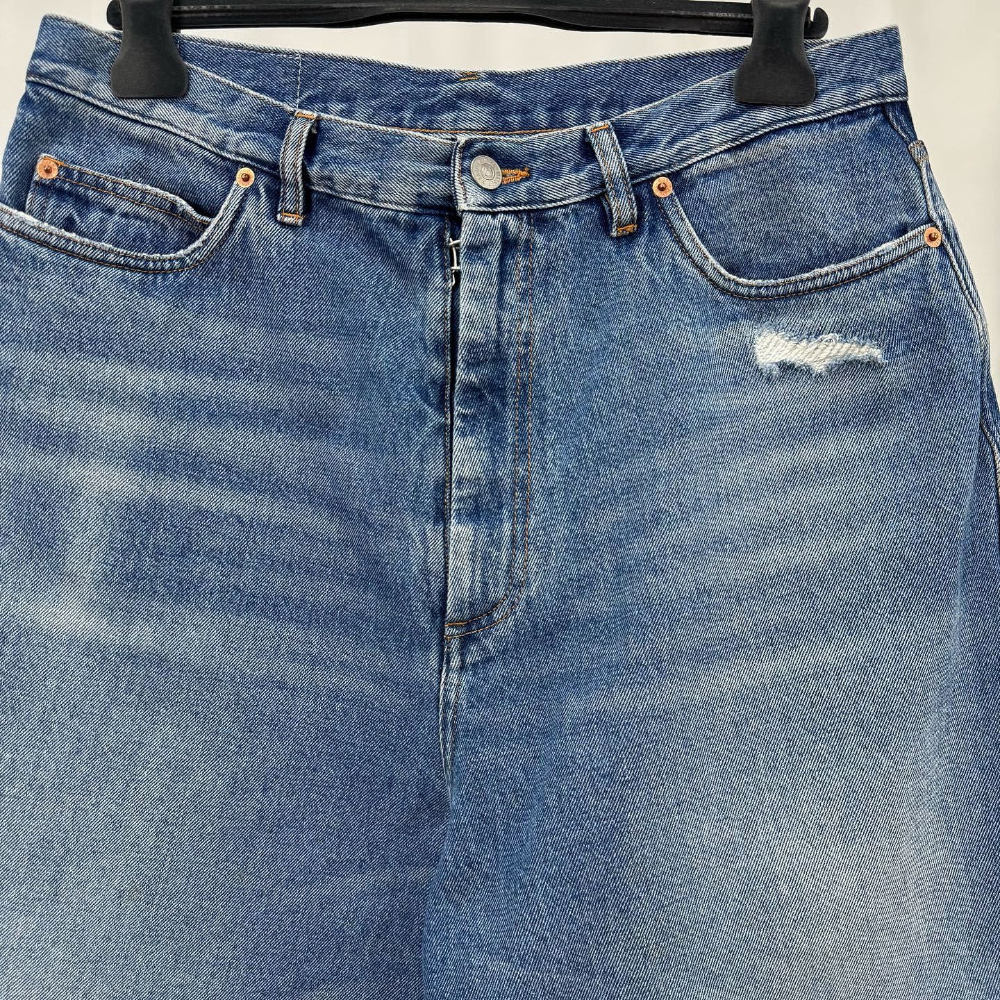 MM6 MM6 Maison Margiela Distressed Denim Shorts Size 32 Size US 32 / EU 48 - 5 Thumbnail