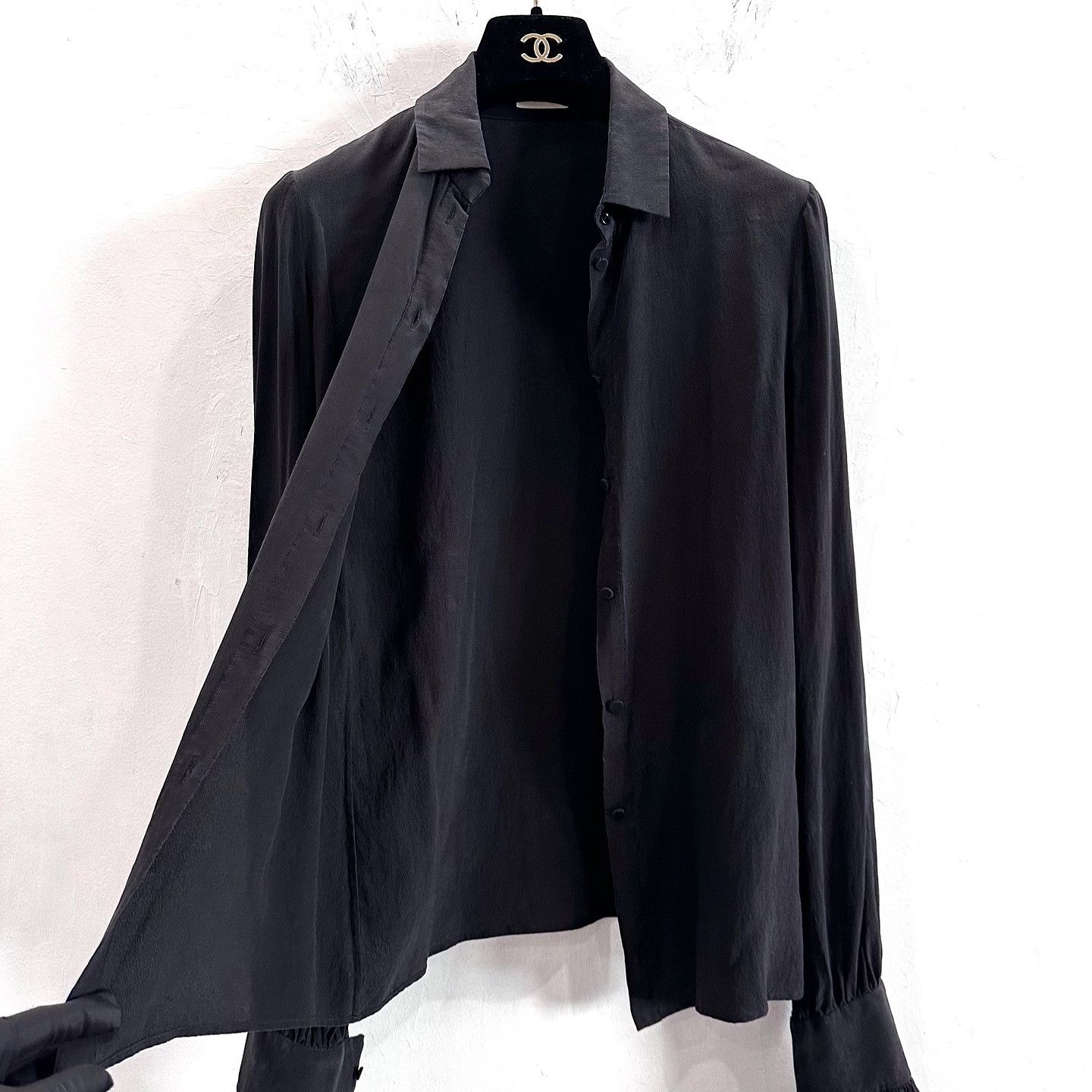 Saint Laurent Paris Saint Laurent Black Silk Button Up Shirt Size 34 Size XS / US 0-2 / IT 36-38 - 7 Thumbnail