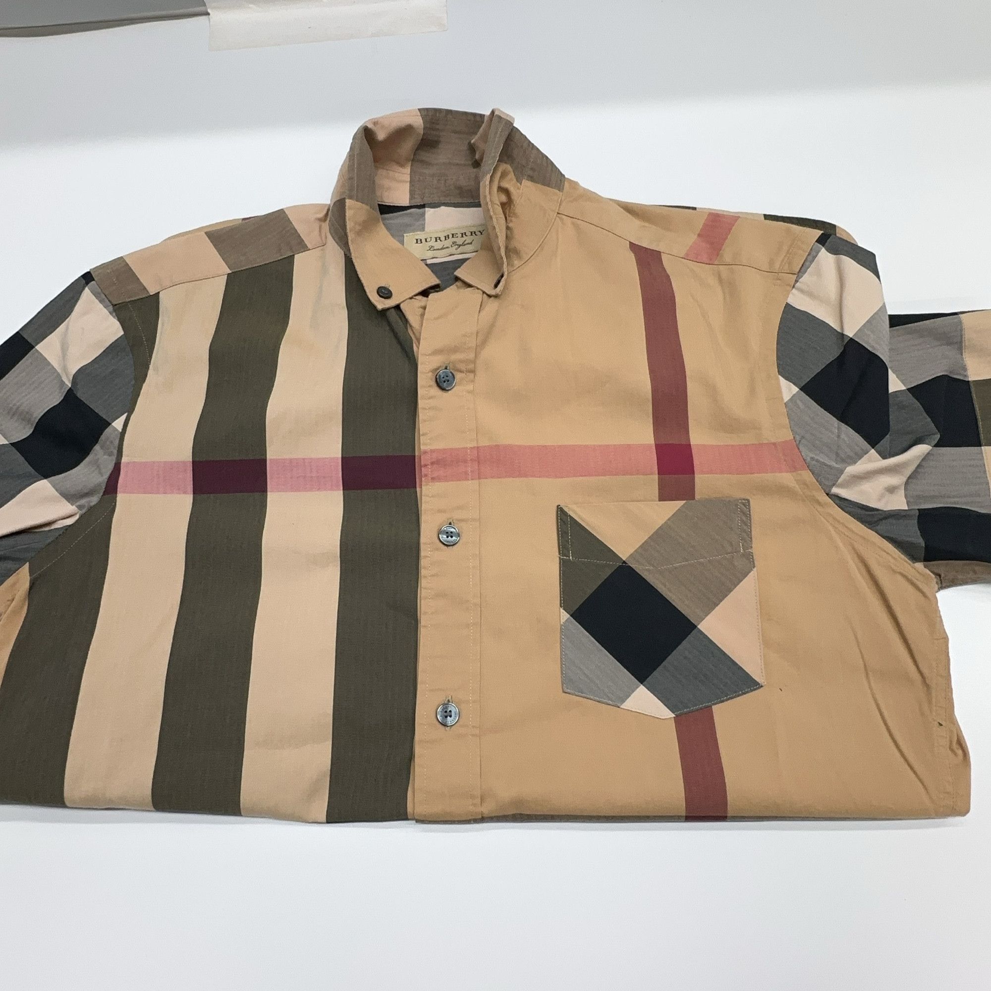 Burberry Burberry Check Short Sleeve Shirt Size S Size US S / EU 44-46 / 1 - 6 Thumbnail