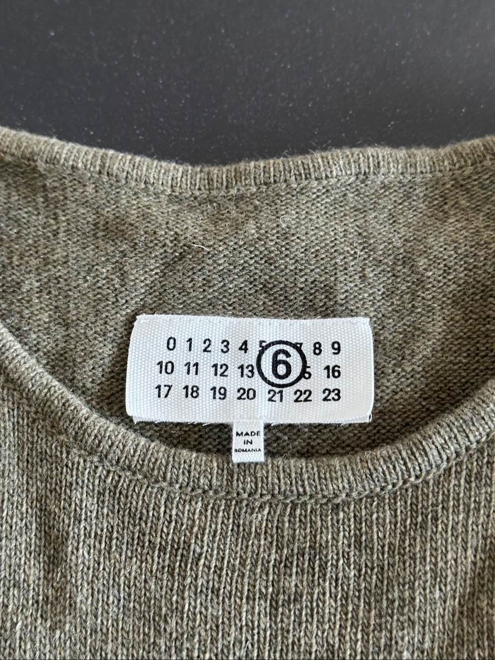 MM6 MM6 Maison Margiela Numeric Print Sweater Size S Size S / US 4 / IT 40 - 3 Thumbnail