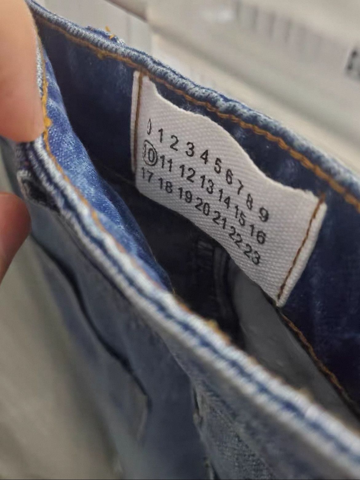 Maison Margiela Maison Margiela Distressed Denim Jeans Size 32 Size US 32 / EU 48 - 3 Thumbnail