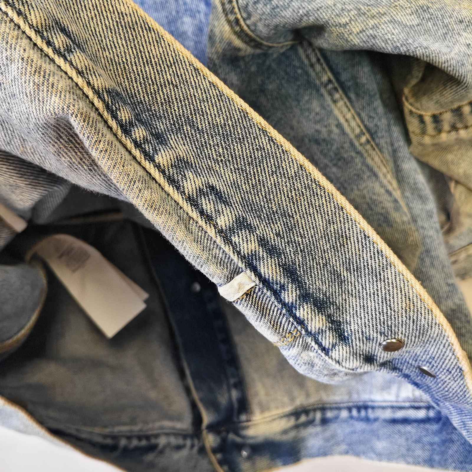 Maison Margiela Maison Margiela Acid Wash Denim Jacket Size XS Size XS / US 0-2 / IT 36-38 - 11 Thumbnail