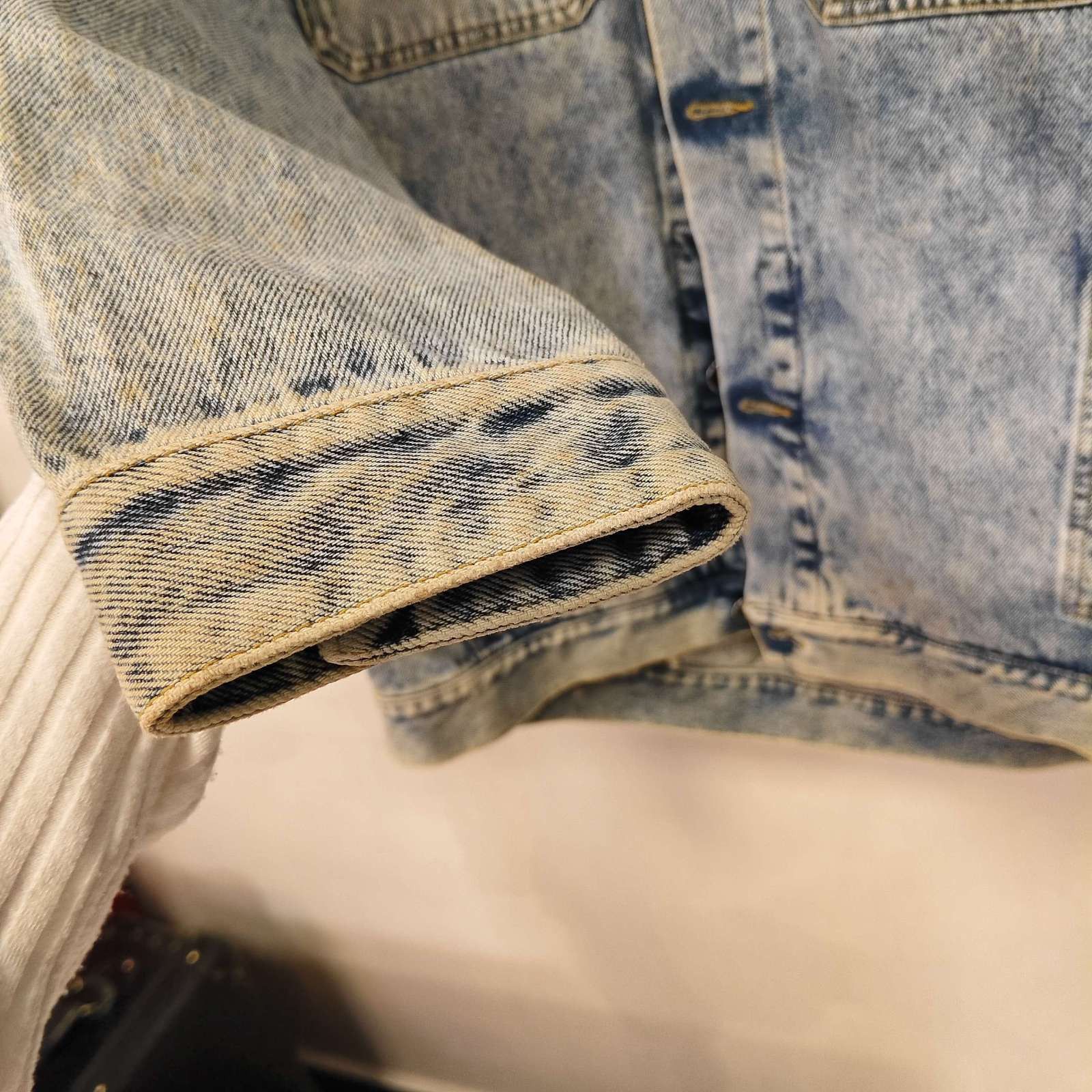 Maison Margiela Maison Margiela Acid Wash Denim Jacket Size XS Size XS / US 0-2 / IT 36-38 - 13 Thumbnail
