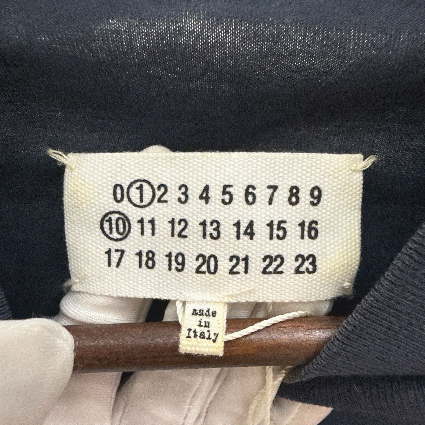 Maison Margiela Maison Margiela Logo Embroidery T-Shirt Size S Size US S / EU 44-46 / 1 - 3 Thumbnail