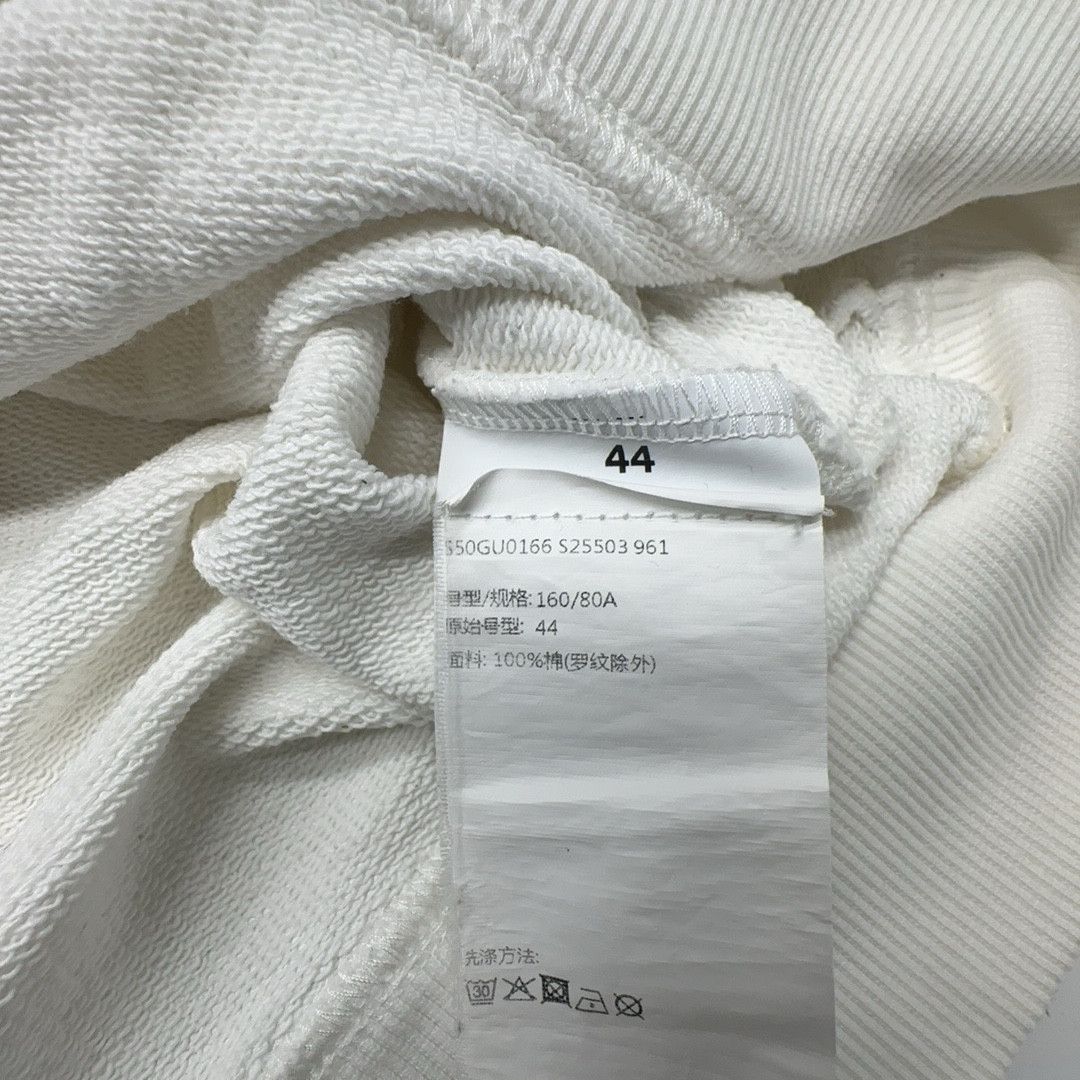 Maison Margiela Maison Margiela Inverted Logo Sweatshirt Size S Size US S / EU 44-46 / 1 - 3 Thumbnail