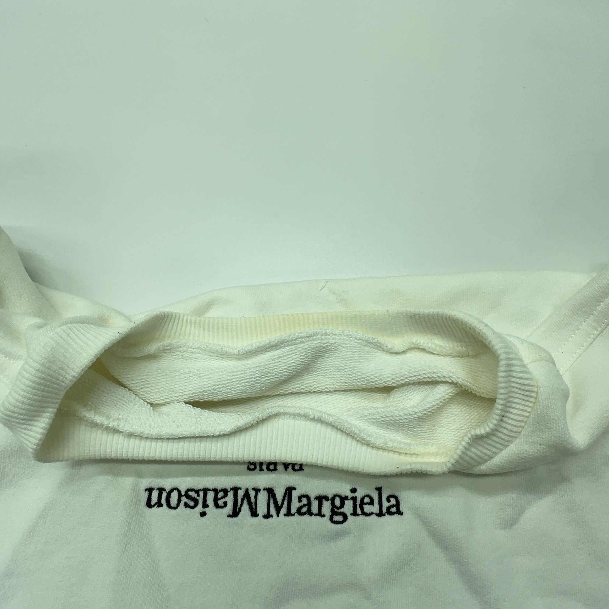 Maison Margiela Maison Margiela Inverted Logo Sweatshirt Size S Size US S / EU 44-46 / 1 - 7 Thumbnail