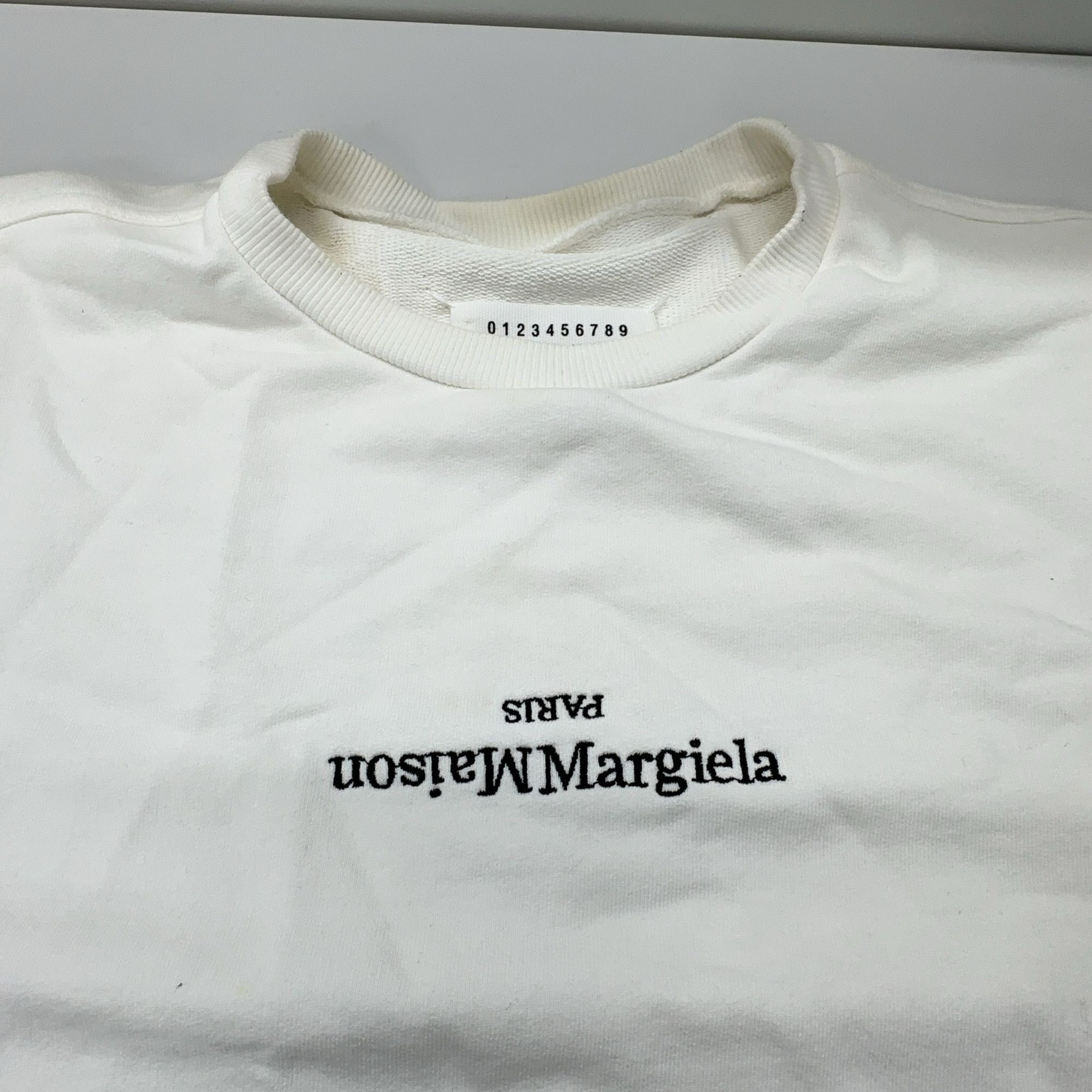 Maison Margiela Maison Margiela Inverted Logo Sweatshirt Size S Size US S / EU 44-46 / 1 - 8 Thumbnail