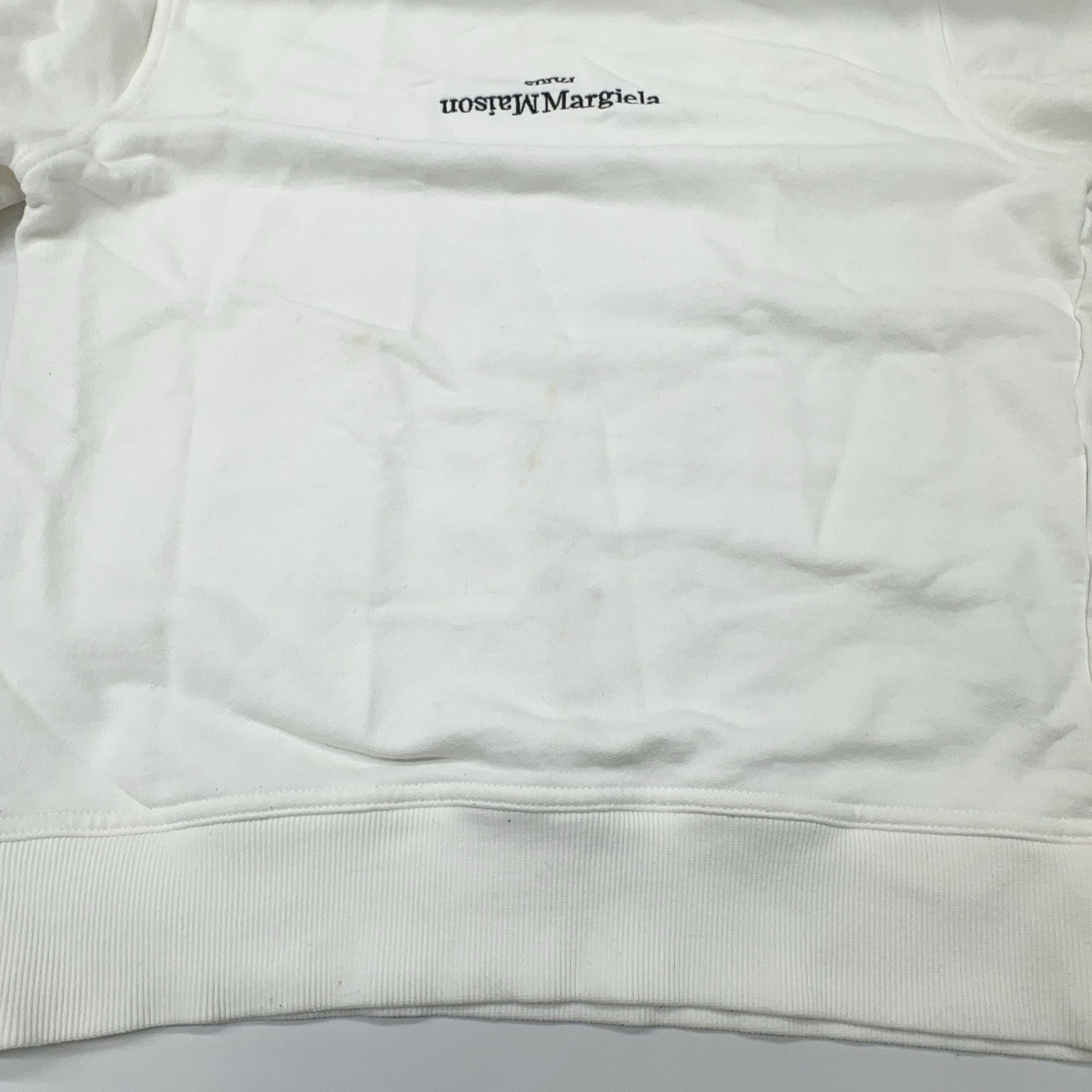 Maison Margiela Maison Margiela Inverted Logo Sweatshirt Size S Size US S / EU 44-46 / 1 - 10 Thumbnail