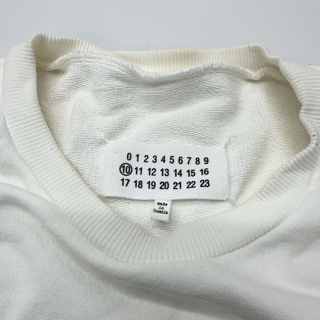 Maison Margiela Maison Margiela Inverted Logo Sweatshirt Size S Size US S / EU 44-46 / 1 - 5 Thumbnail