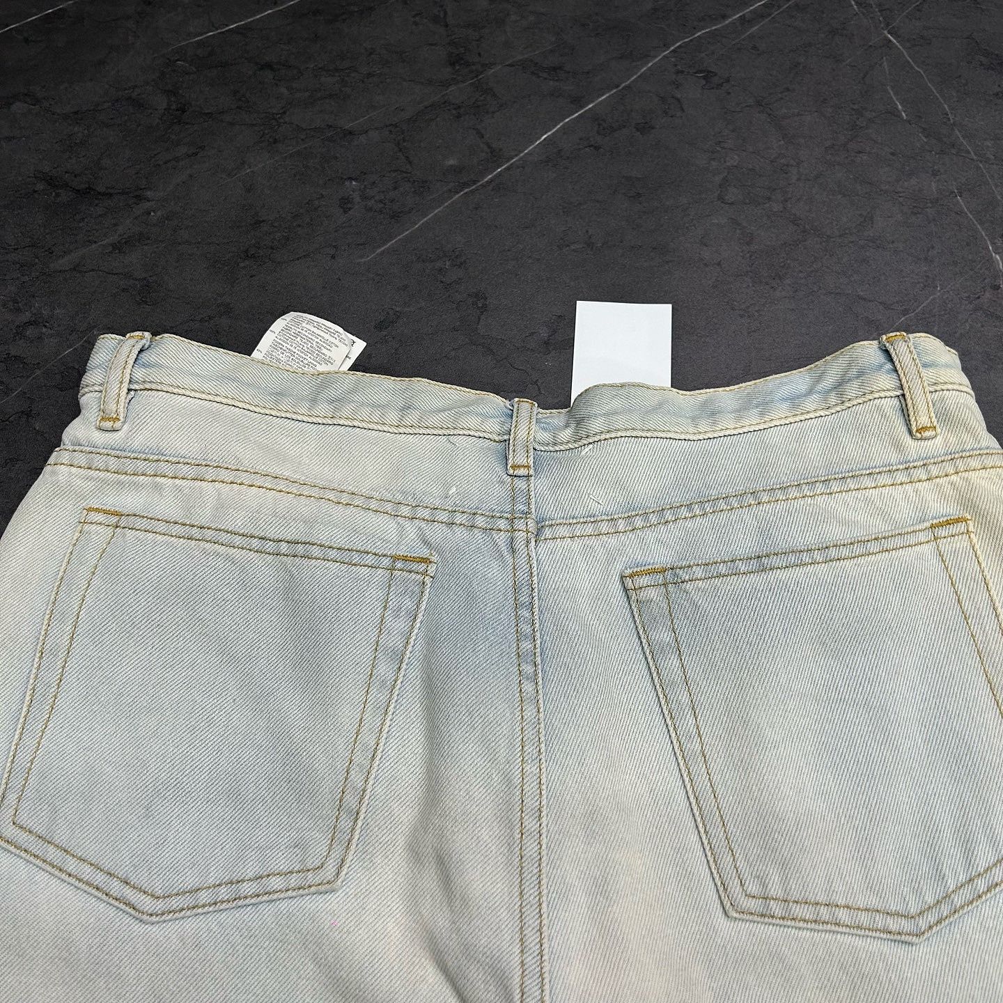 Maison Margiela Maison Margiela Two-Tone Denim Jeans Size 34 Size US 34 / EU 50 - 9 Thumbnail