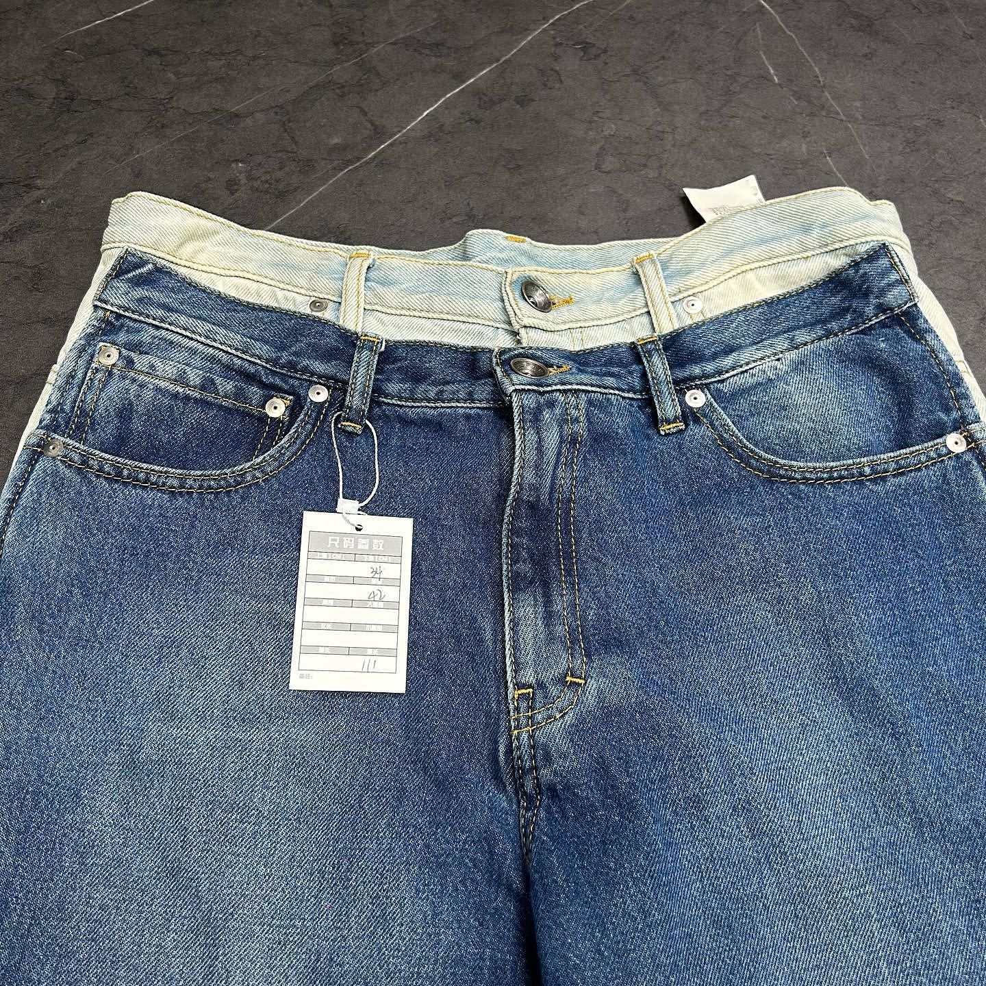 Maison Margiela Maison Margiela Two-Tone Denim Jeans Size 34 Size US 34 / EU 50 - 7 Thumbnail