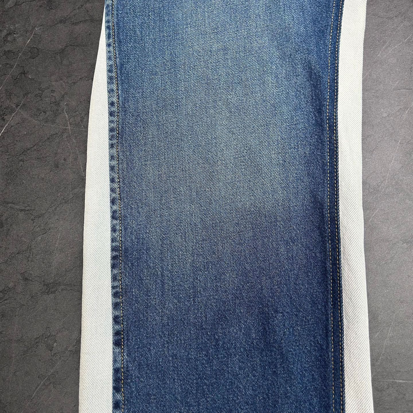 Maison Margiela Maison Margiela Two-Tone Denim Jeans Size 34 Size US 34 / EU 50 - 5 Thumbnail