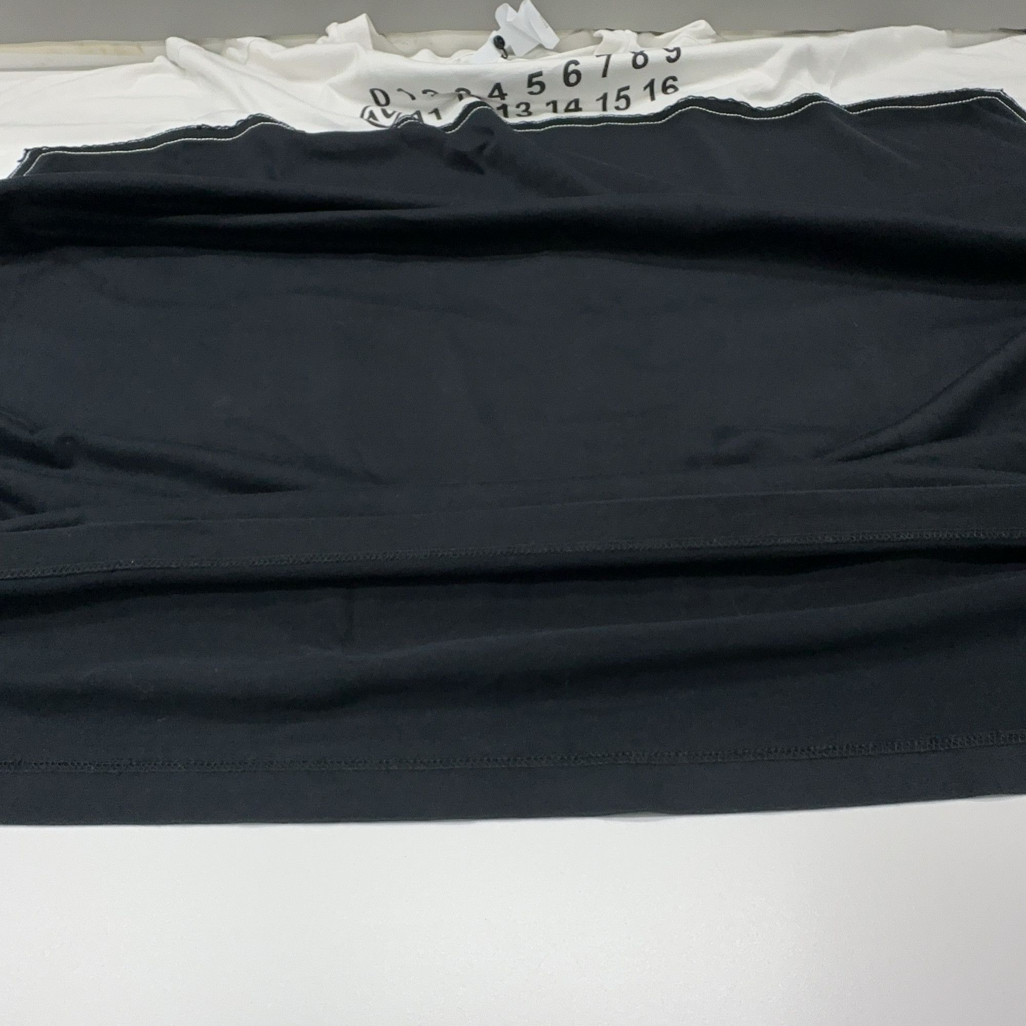 Maison Margiela Maison Margiela Numeric Logo Colorblock T-Shirt Size 44 Size US S / EU 44-46 / 1 - 10 Thumbnail