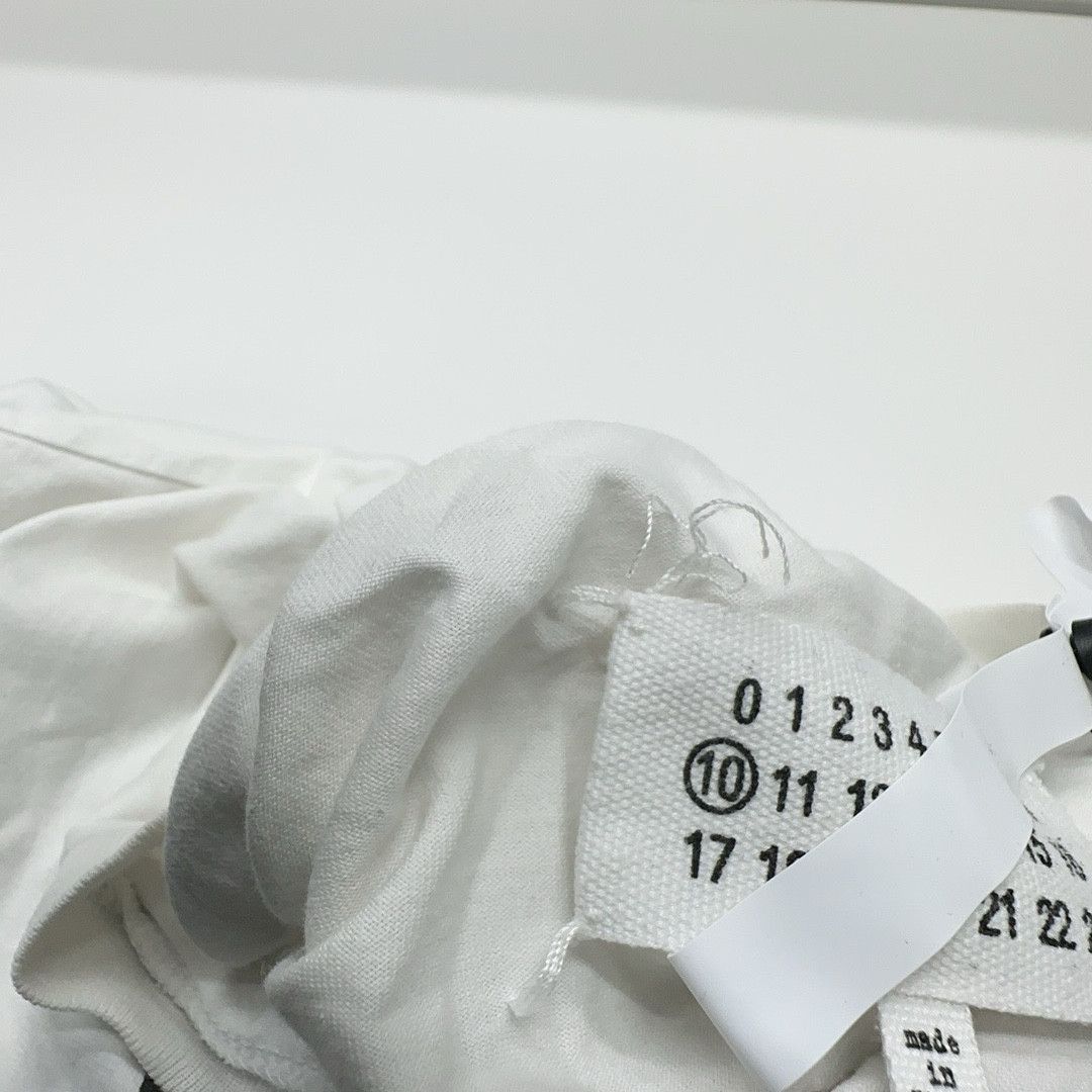 Maison Margiela Maison Margiela Numeric Logo Colorblock T-Shirt Size 44 Size US S / EU 44-46 / 1 - 4 Thumbnail