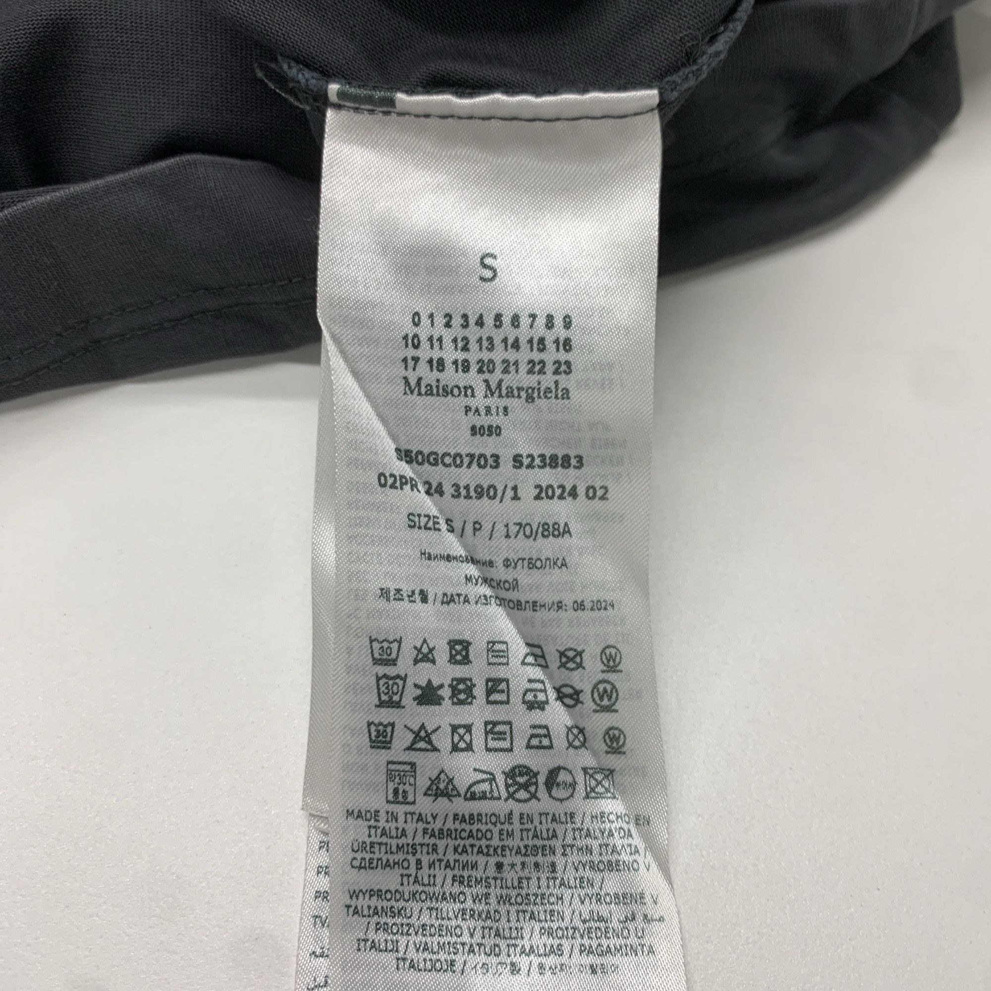 Maison Margiela Maison Margiela Numeric Embroidery T-Shirt Size S Size US S / EU 44-46 / 1 - 3 Thumbnail
