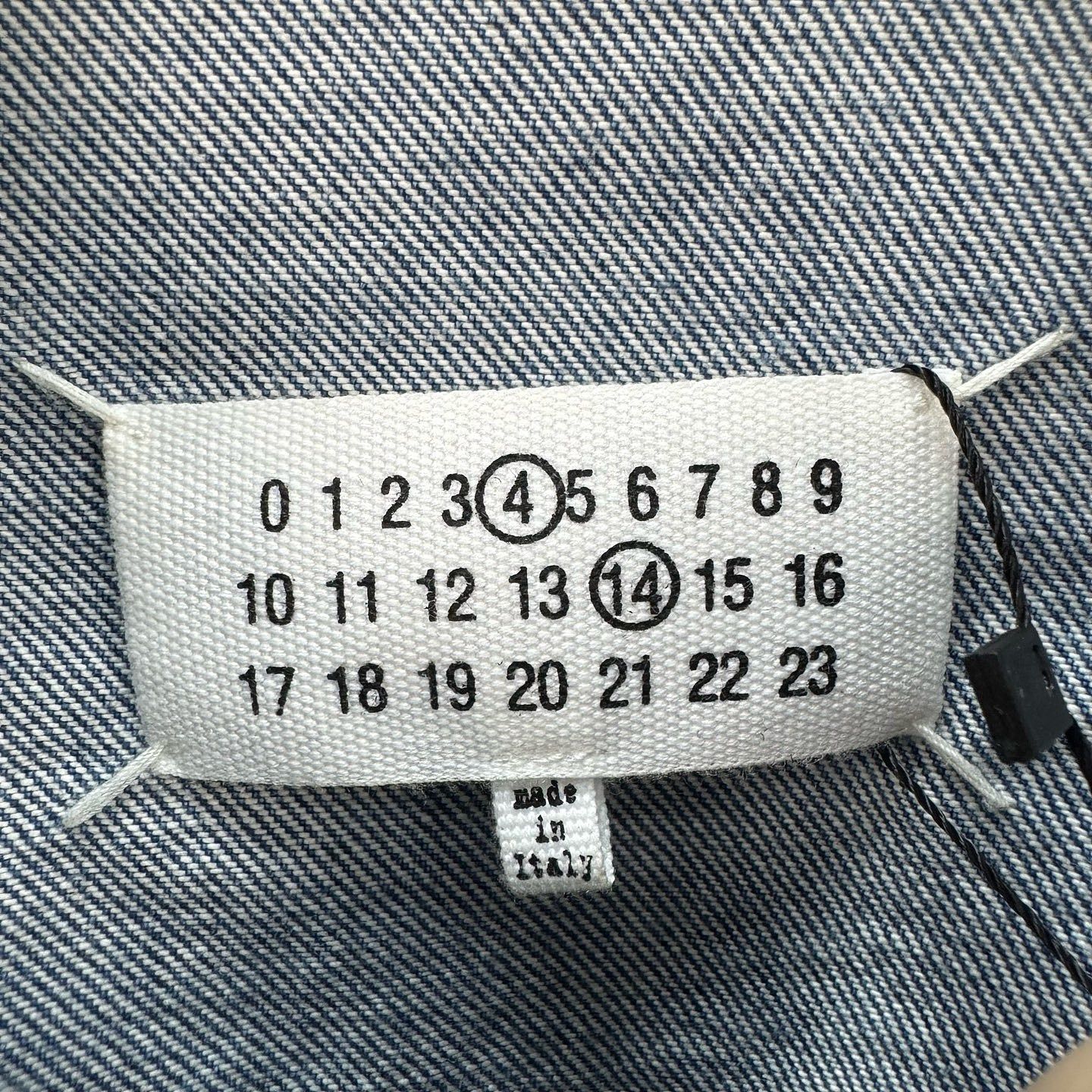 Maison Margiela Maison Margiela Frayed Collar Denim Jacket Size XS Size US XS / EU 42 / 0 - 3 Thumbnail
