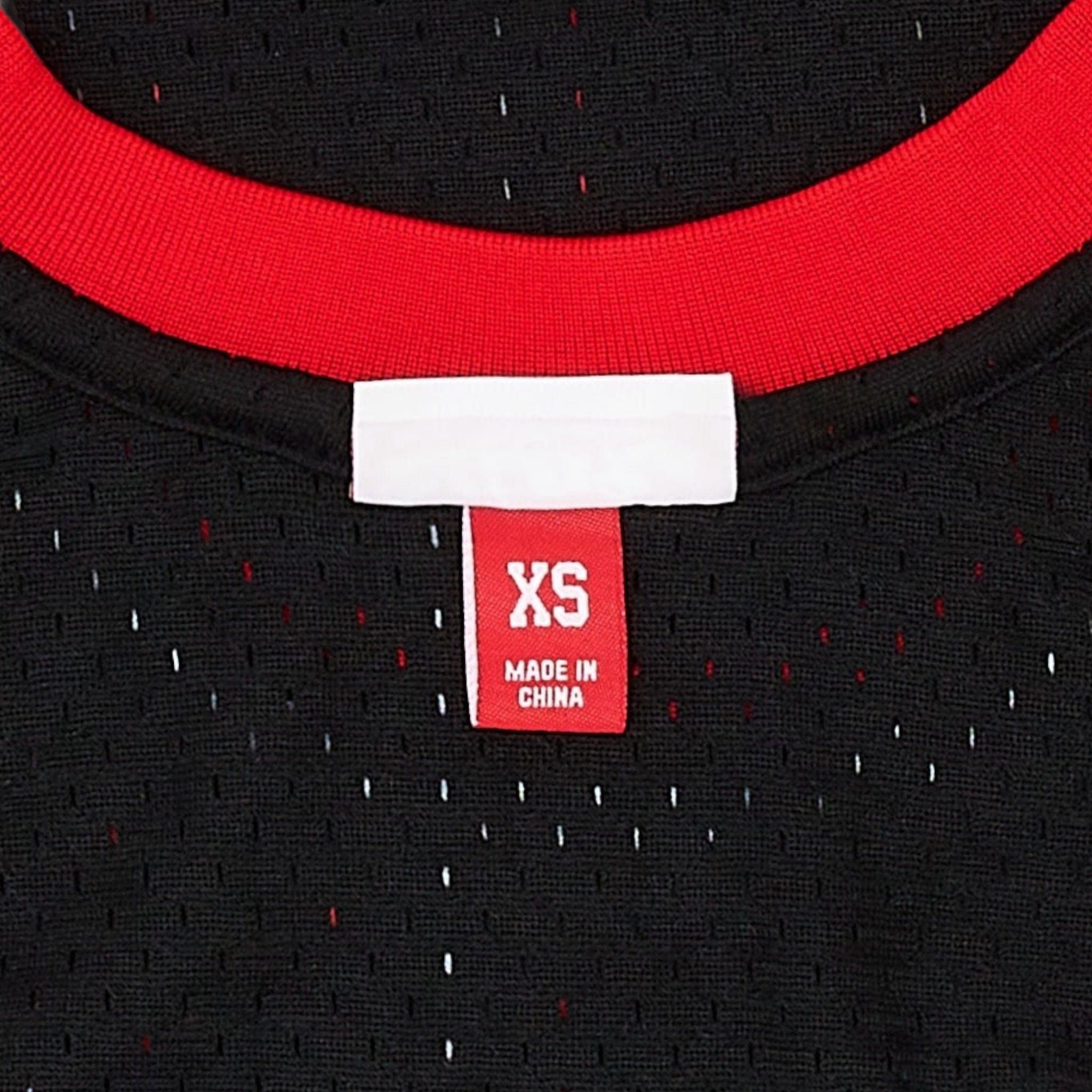 Mitchell & Ness 1995-96 Scottie Pippen Chicago Bulls Swingman Jersey Size US XS / EU 42 / 0 - 6 Thumbnail