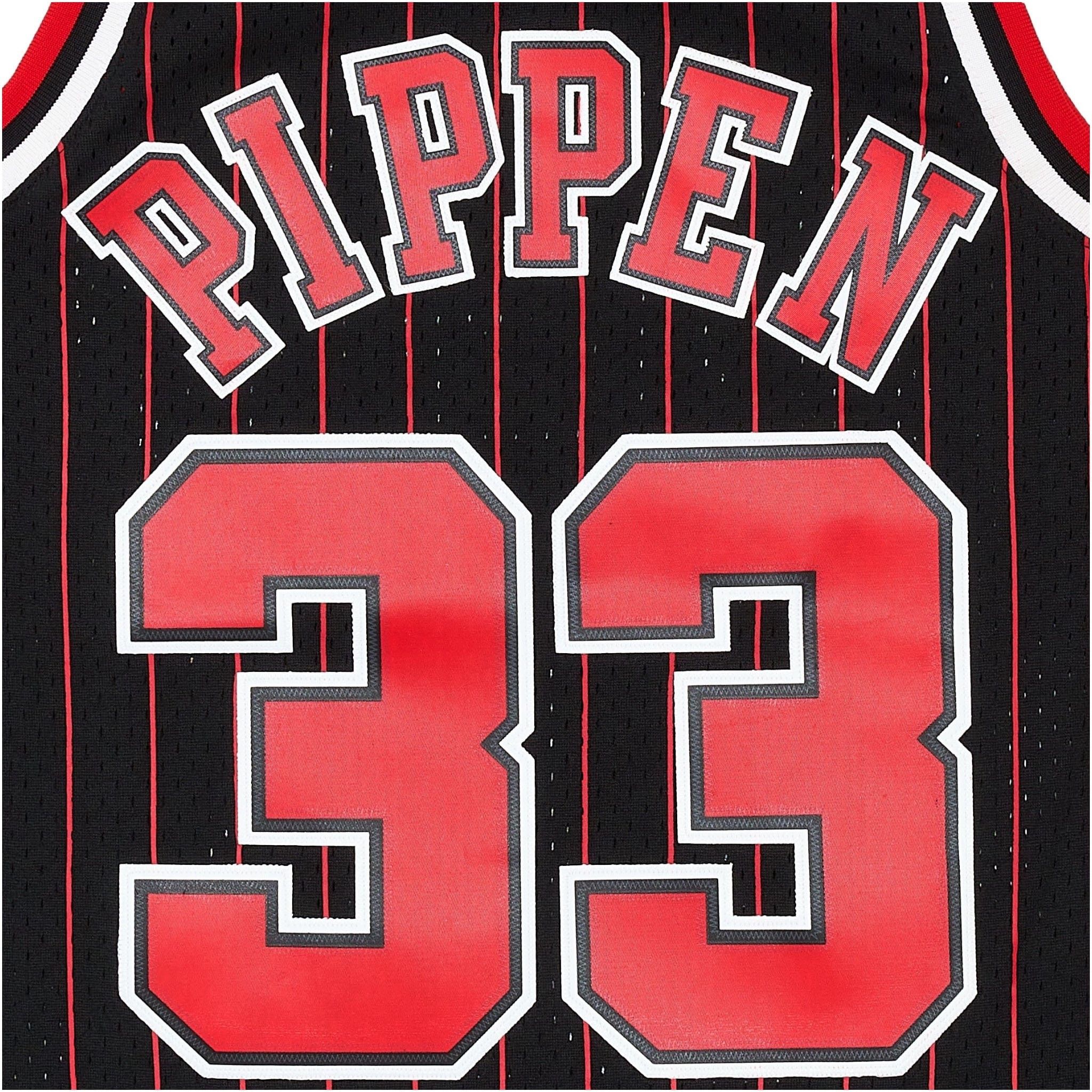Mitchell & Ness 1995-96 Scottie Pippen Chicago Bulls Swingman Jersey Size US XS / EU 42 / 0 - 4 Thumbnail