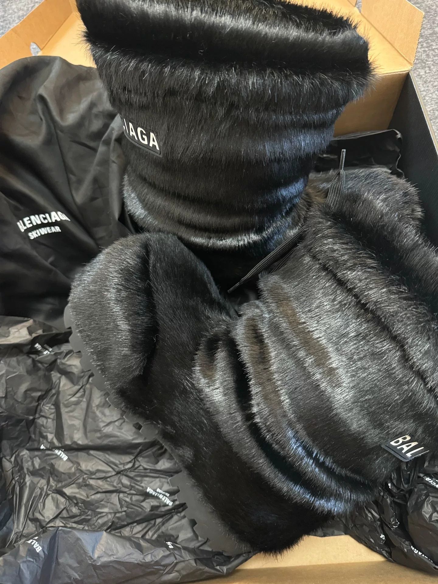 Balenciaga Balenciaga Alaska Low Horsehair Boot Size US 6 / EU 39 - 5 Thumbnail