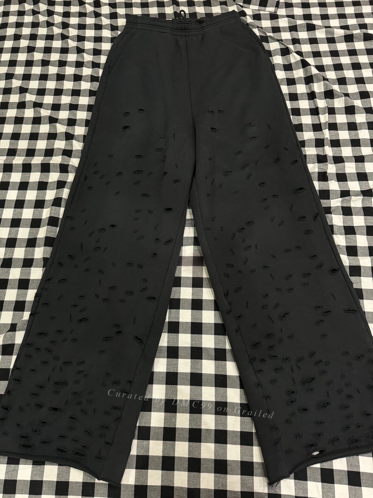 Vetements Vetements SS23 Baggy Distressed Sweatpants Size US 30 / EU 46 - 4 Thumbnail