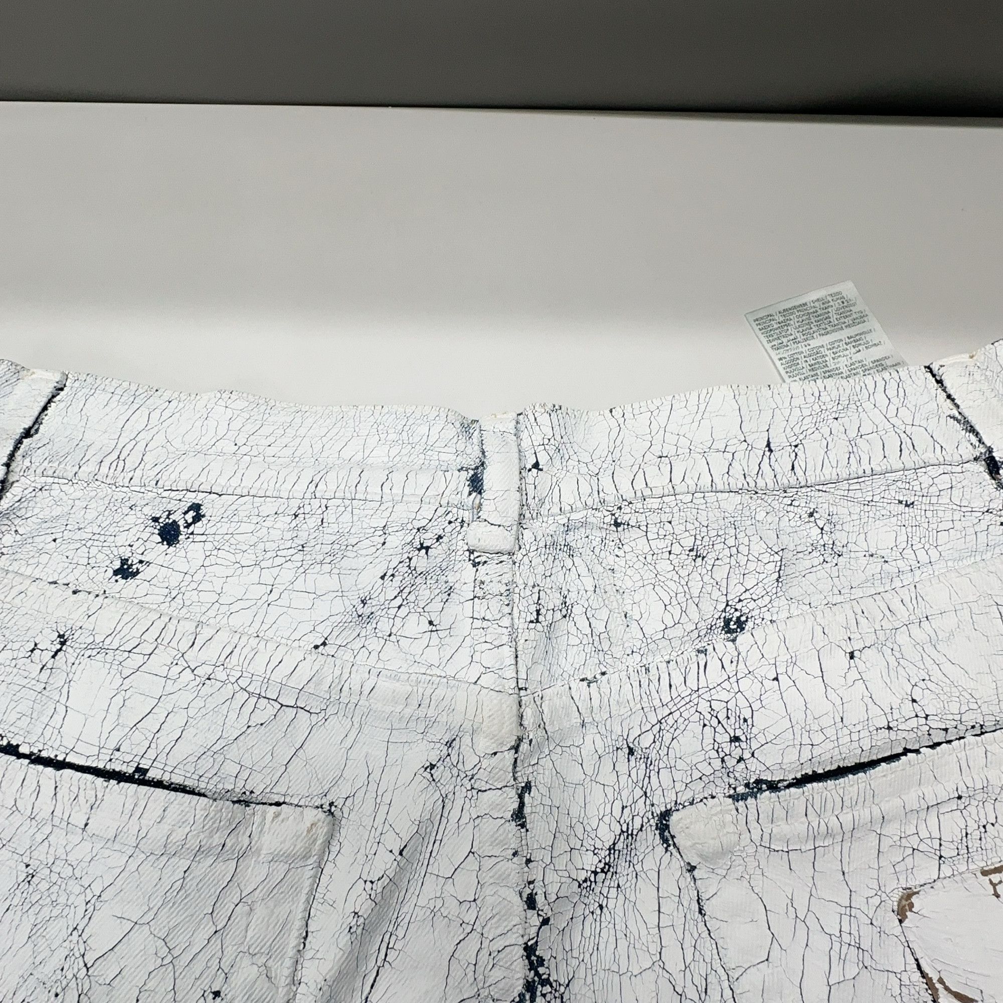 MM6 MM6 Maison Margiela Crackle Effect Jeans Size 30 Size US 30 / EU 46 - 7 Thumbnail