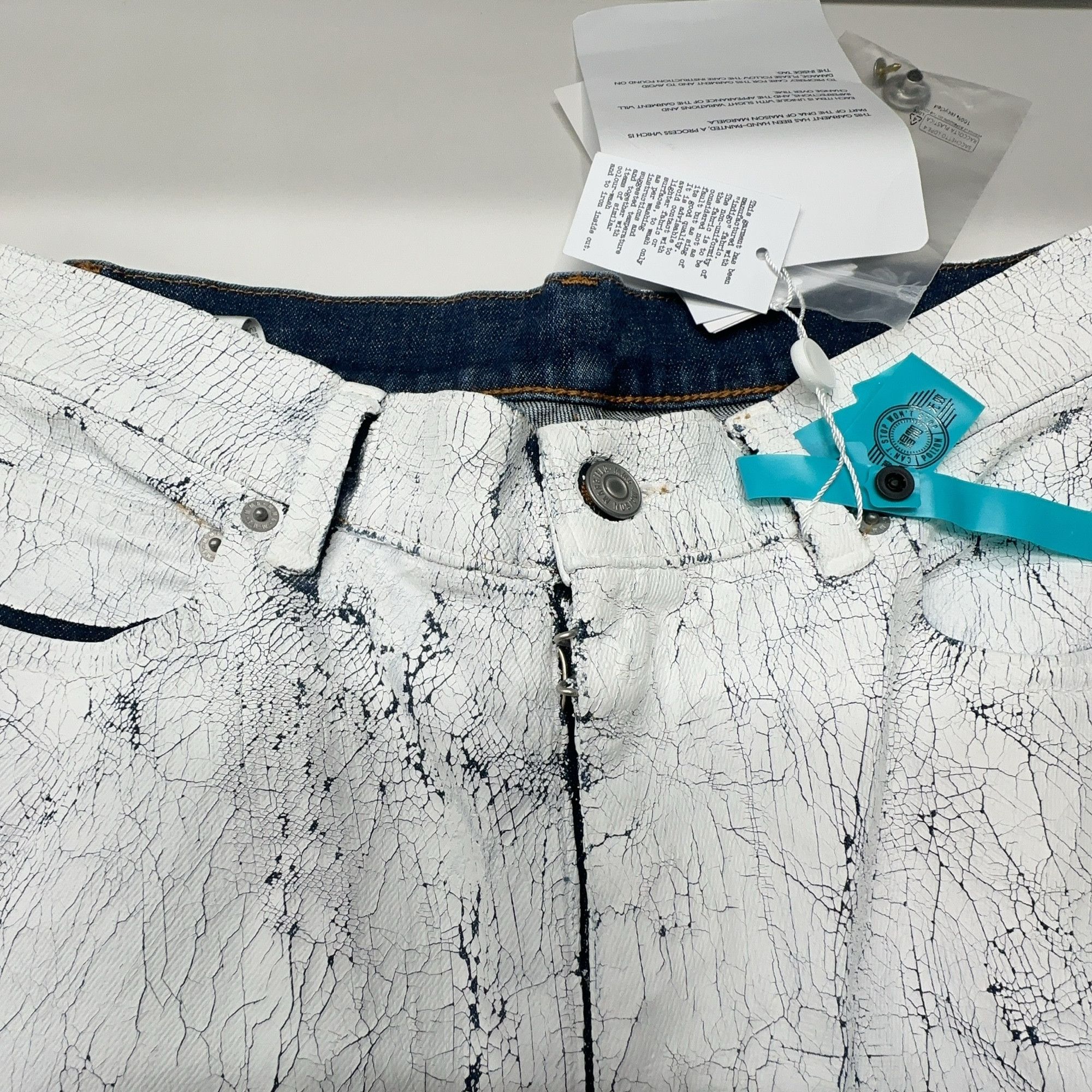 MM6 MM6 Maison Margiela Crackle Effect Jeans Size 30 Size US 30 / EU 46 - 6 Thumbnail