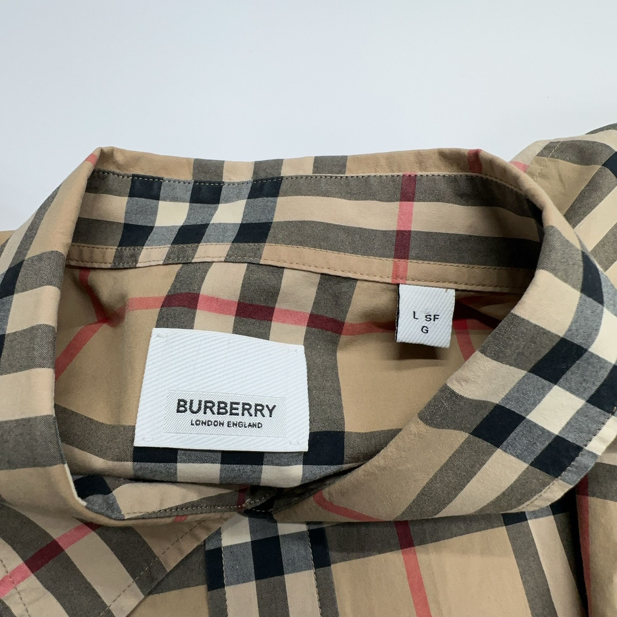 Burberry Burberry Classic Check Button Up Shirt Size L Size US L / EU 52-54 / 3 - 3 Thumbnail