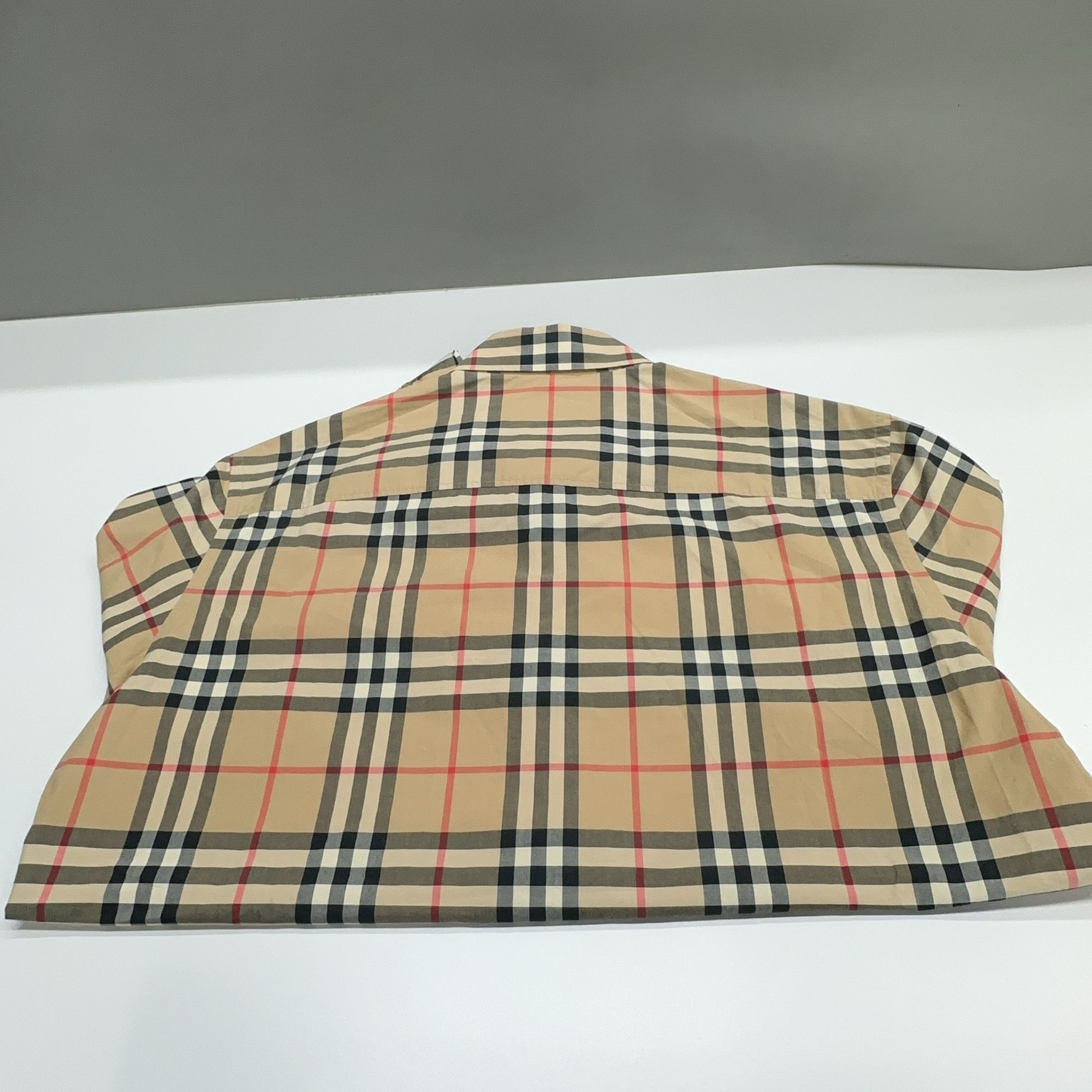 Burberry Burberry Classic Check Button Up Shirt Size L Size US L / EU 52-54 / 3 - 11 Thumbnail