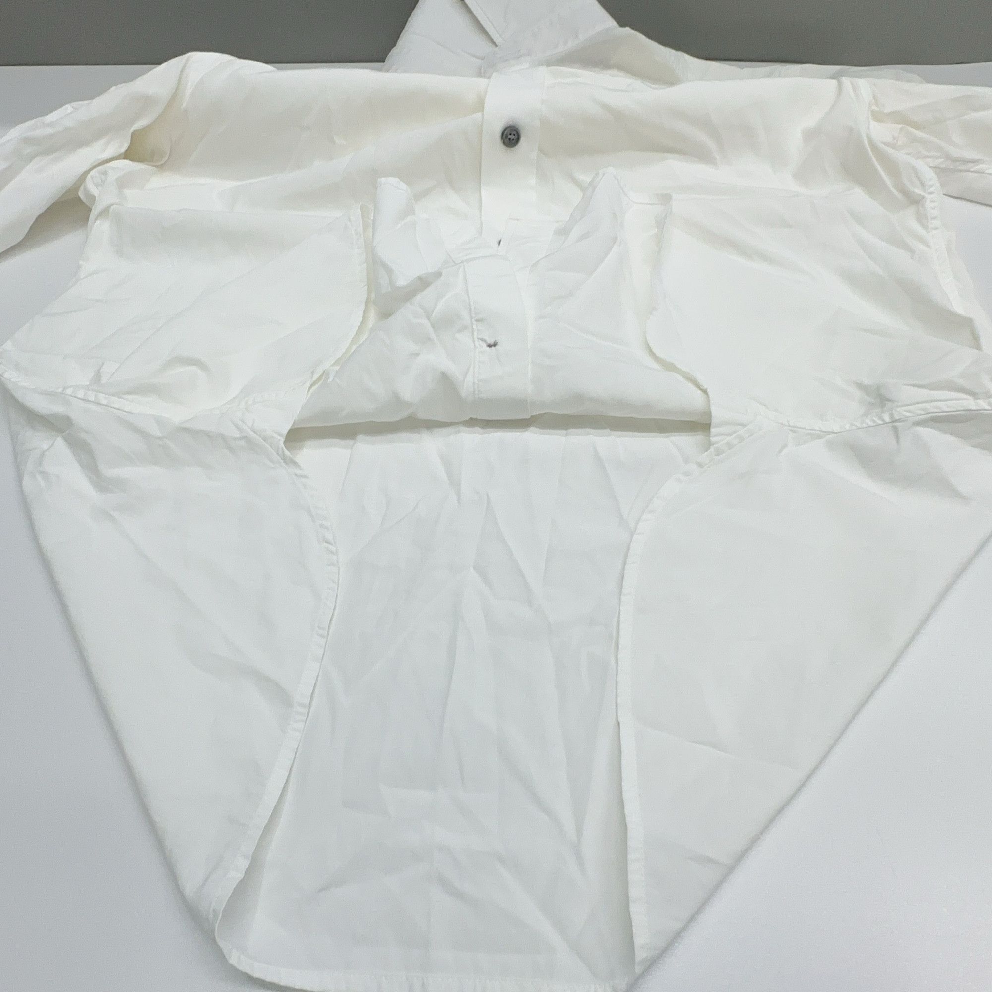 Burberry Burberry Logo Button Up Shirt Size M Size US M / EU 48-50 / 2 - 11 Thumbnail