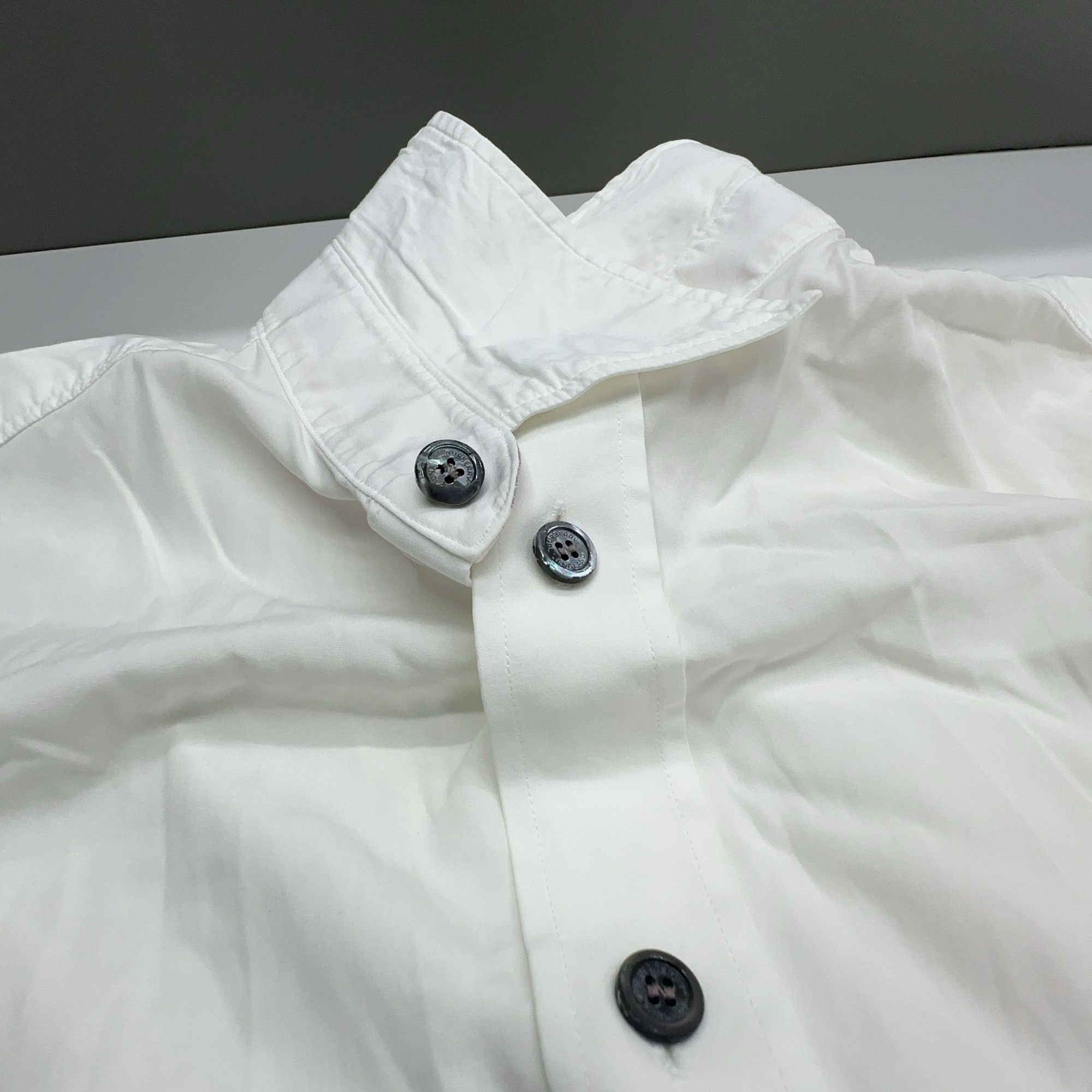 Burberry Burberry Logo Button Up Shirt Size M Size US M / EU 48-50 / 2 - 6 Thumbnail