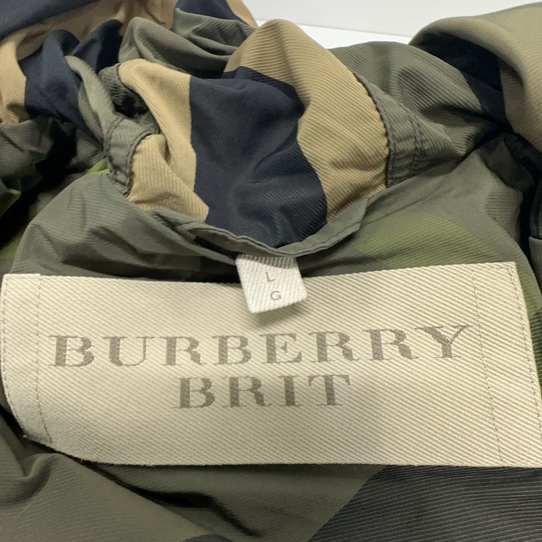 Burberry Burberry Check Hooded Light Jacket Size L Size US L / EU 52-54 / 3 - 3 Thumbnail