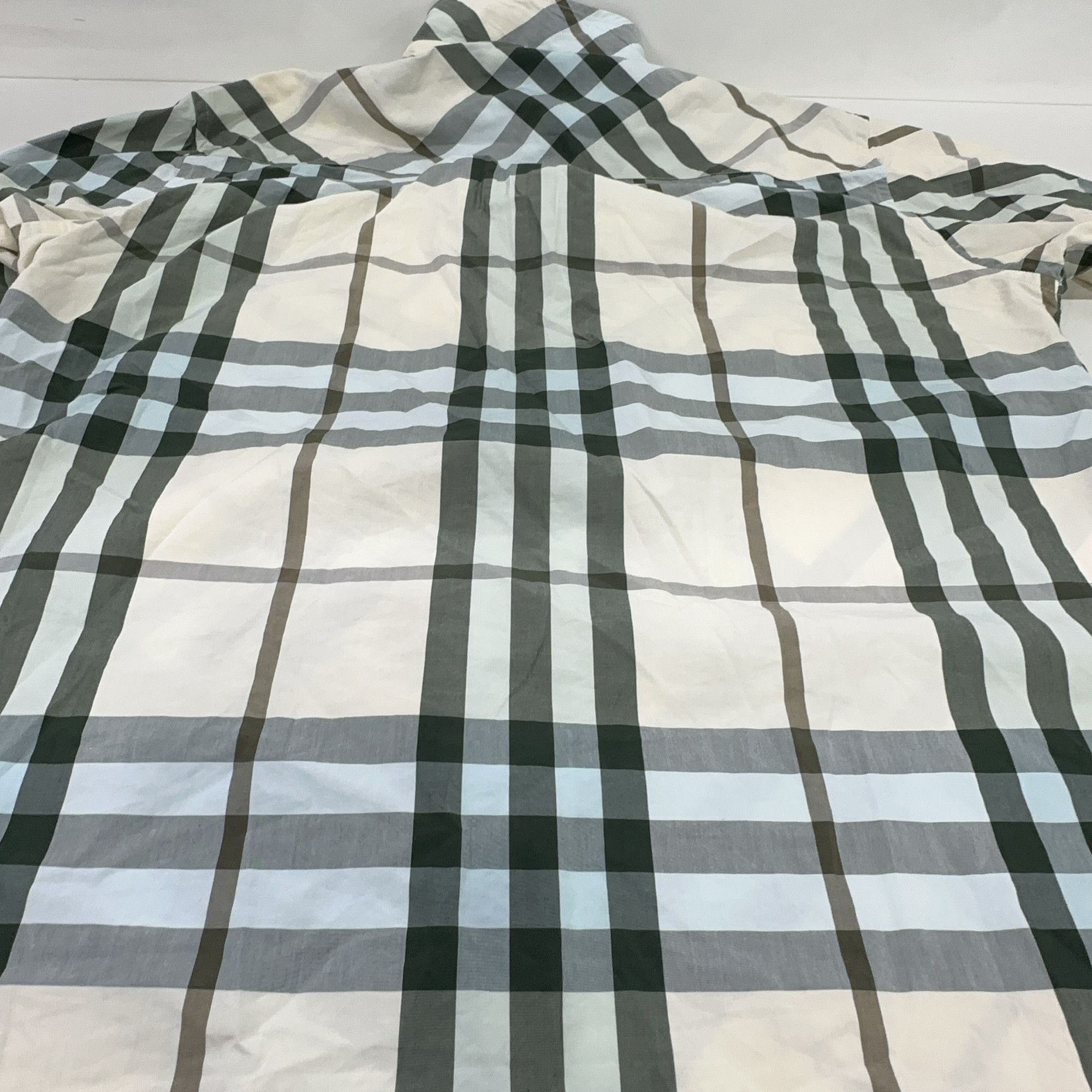 Burberry Burberry Check Print Button Up Shirt Size M Size US M / EU 48-50 / 2 - 11 Thumbnail