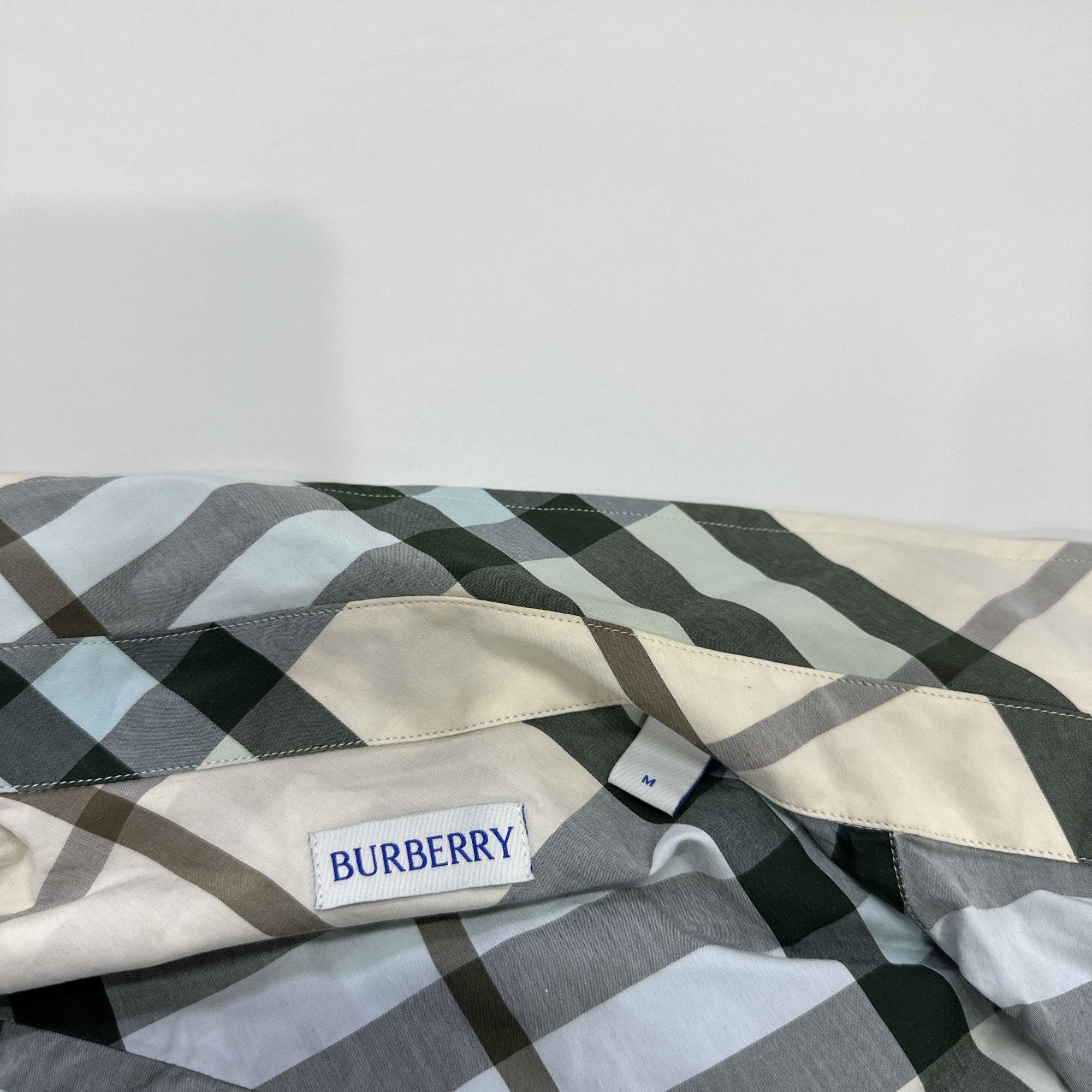 Burberry Burberry Check Print Button Up Shirt Size M Size US M / EU 48-50 / 2 - 3 Thumbnail