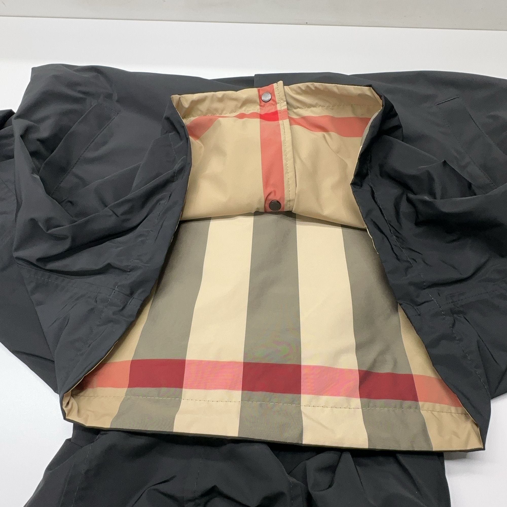 Burberry Burberry Reversible Check Hooded Jacket Size S Size US S / EU 44-46 / 1 - 14 Thumbnail