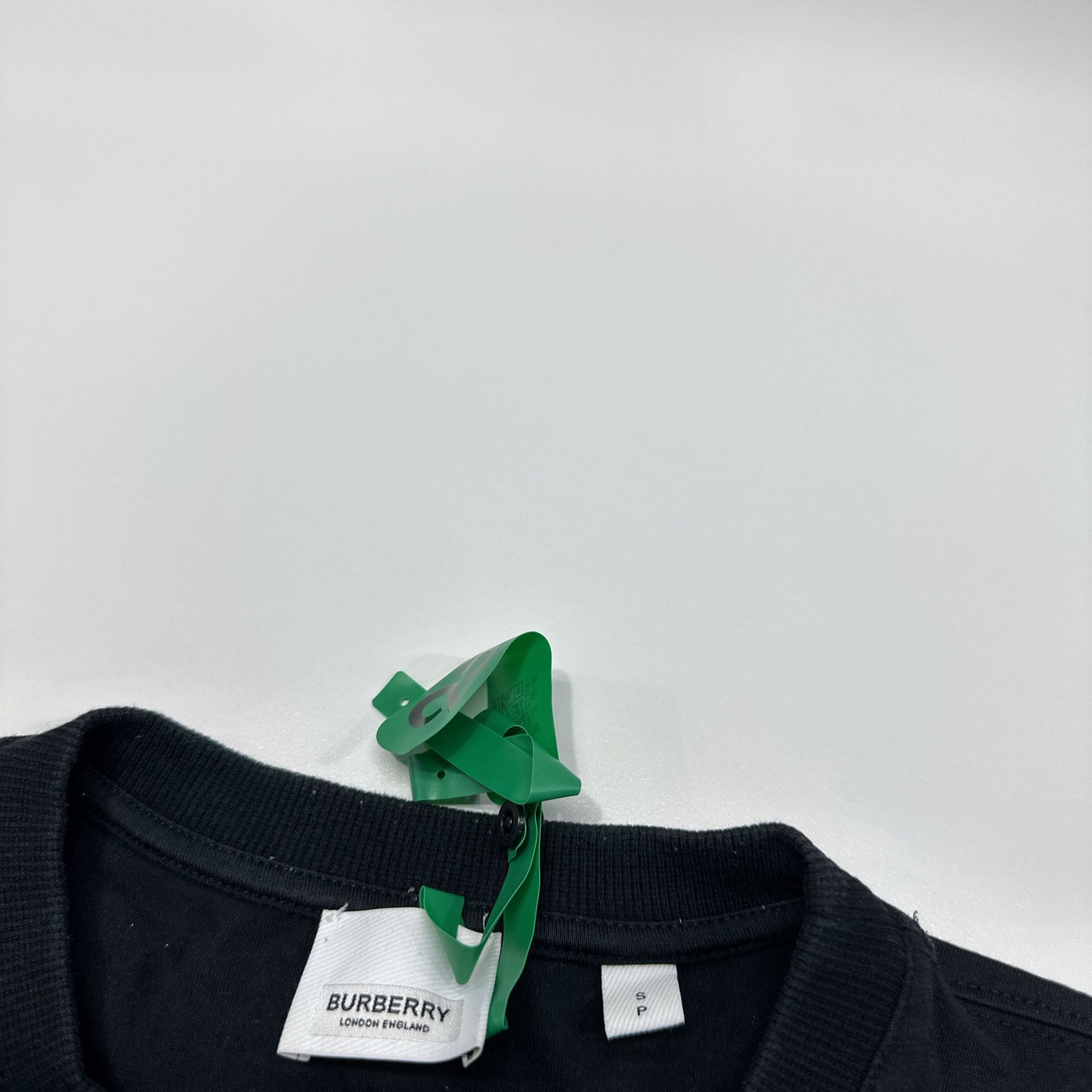 Burberry Burberry Logo Patch T-Shirt Black Size S Size US S / EU 44-46 / 1 - 3 Thumbnail