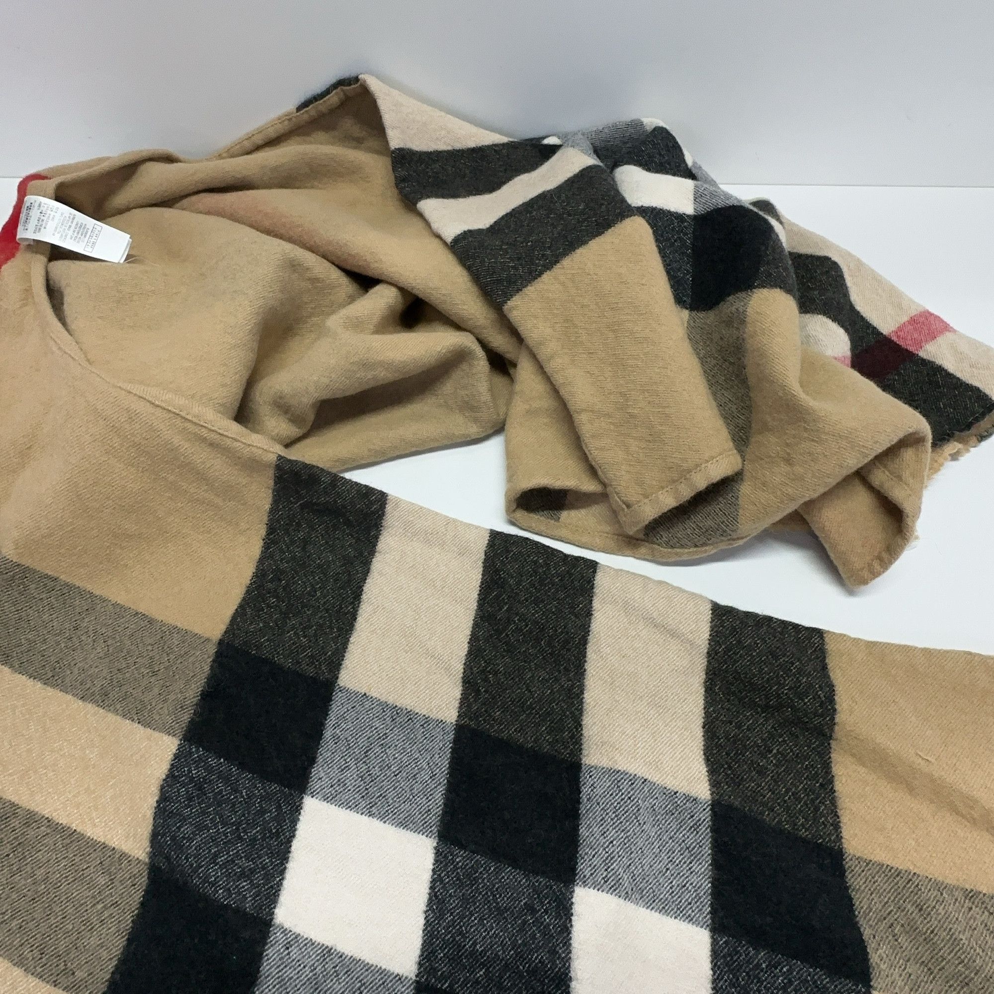 Burberry Burberry Reversible Plaid Wool Cape ONE SIZE Size ONE SIZE - 5 Thumbnail