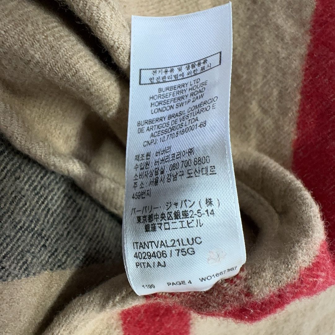 Burberry Burberry Reversible Plaid Wool Cape ONE SIZE Size ONE SIZE - 3 Thumbnail
