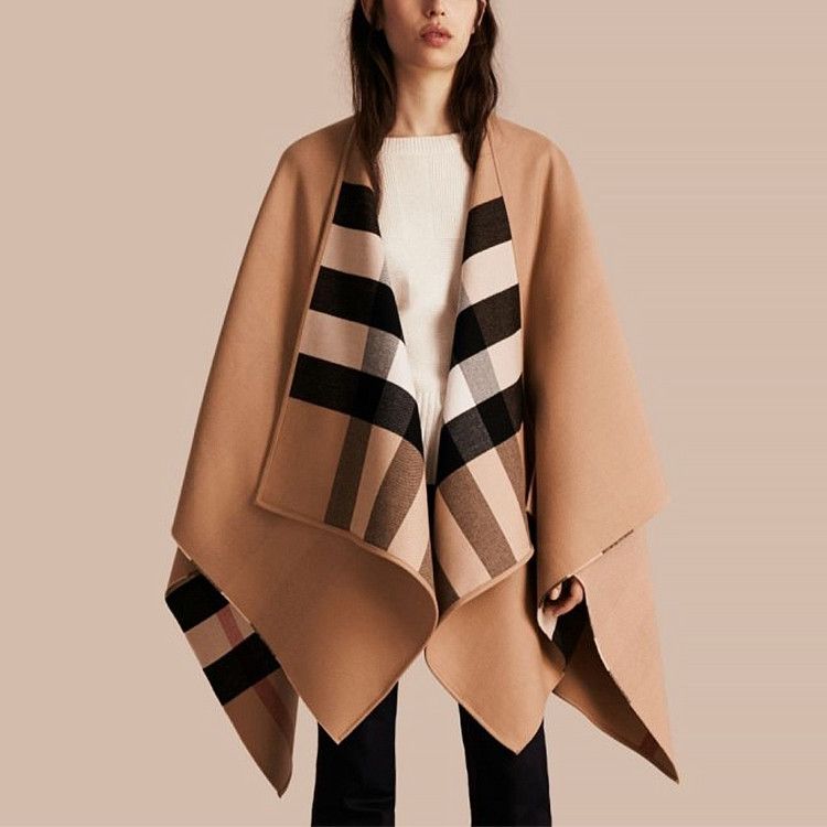 Burberry Burberry Reversible Plaid Wool Cape ONE SIZE Size ONE SIZE - 9 Thumbnail