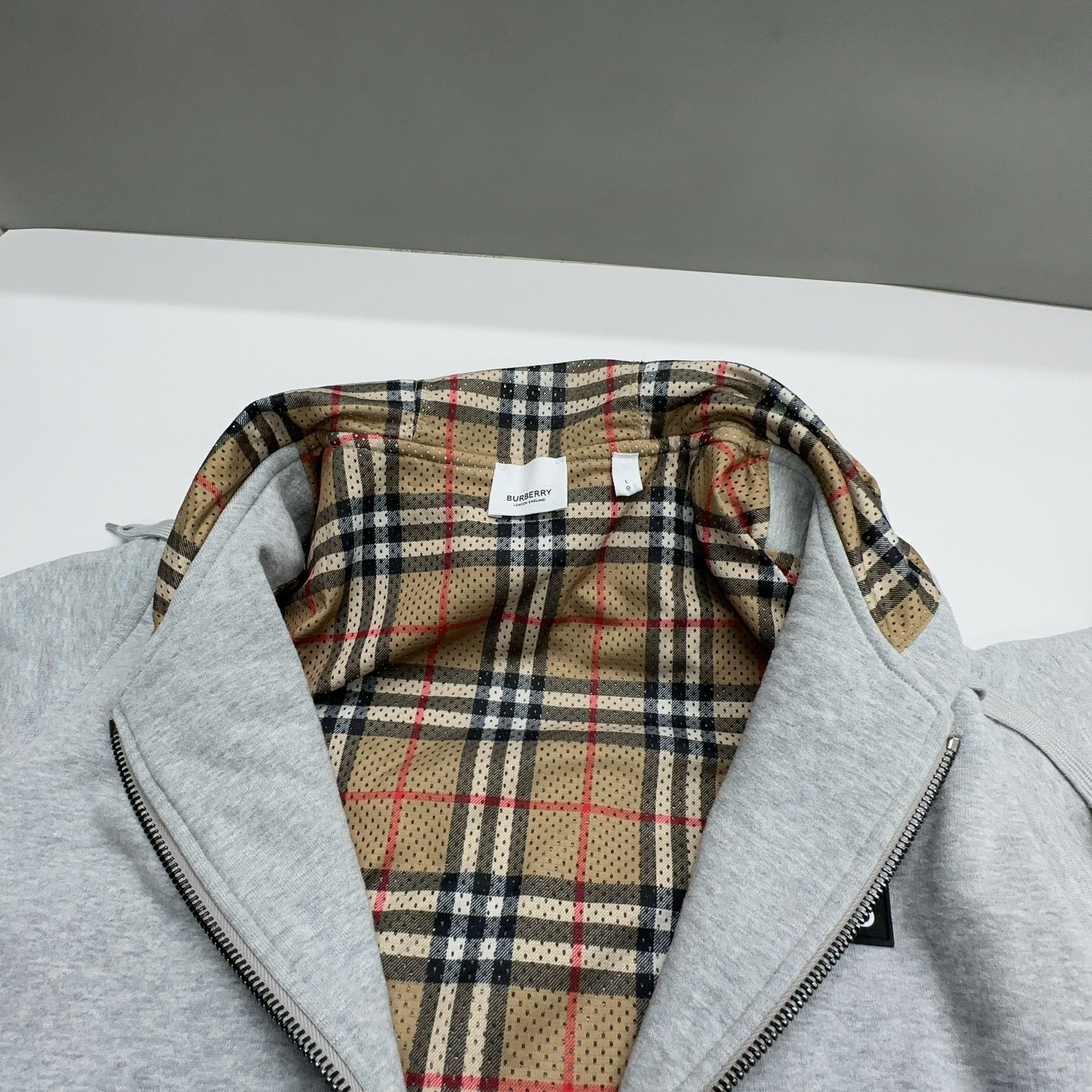 Burberry Burberry Logo Patch Check Lined Zip Hoodie Size L Size US L / EU 52-54 / 3 - 5 Thumbnail