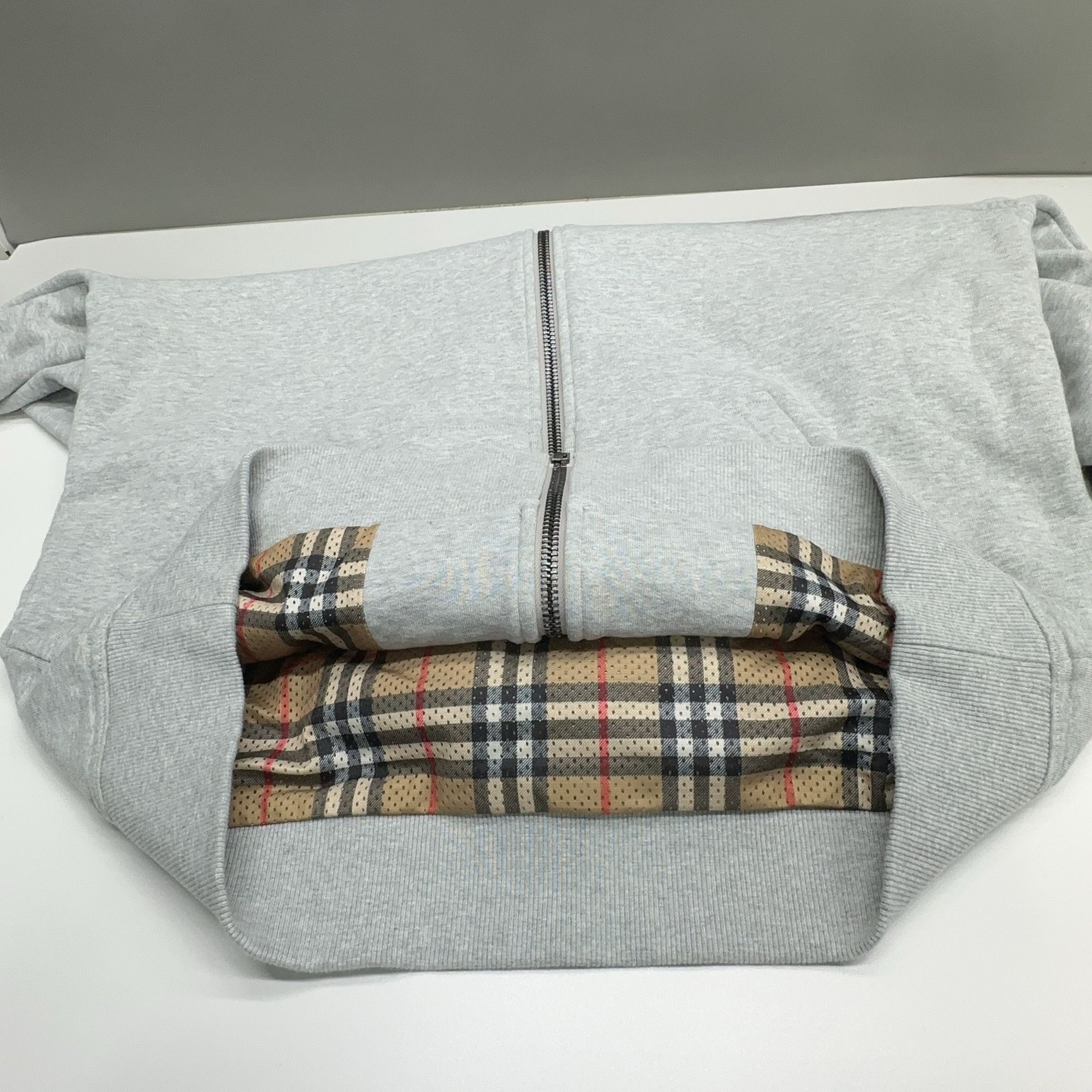 Burberry Burberry Logo Patch Check Lined Zip Hoodie Size L Size US L / EU 52-54 / 3 - 9 Thumbnail