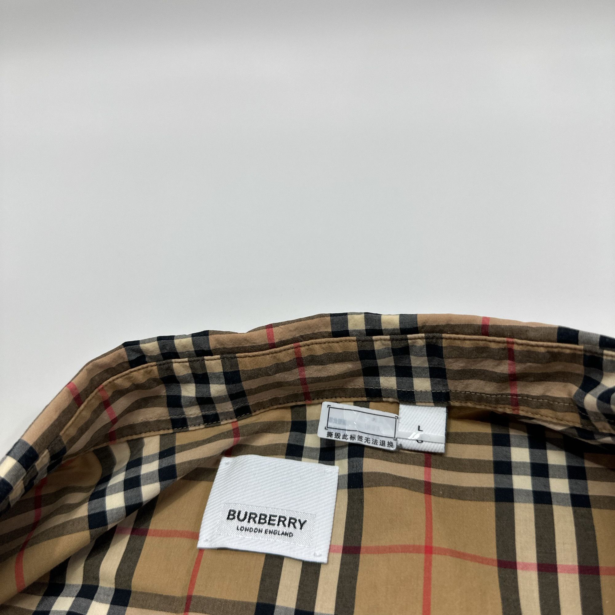Burberry Burberry Check Button Up Shirt Size L Size US L / EU 52-54 / 3 - 3 Thumbnail