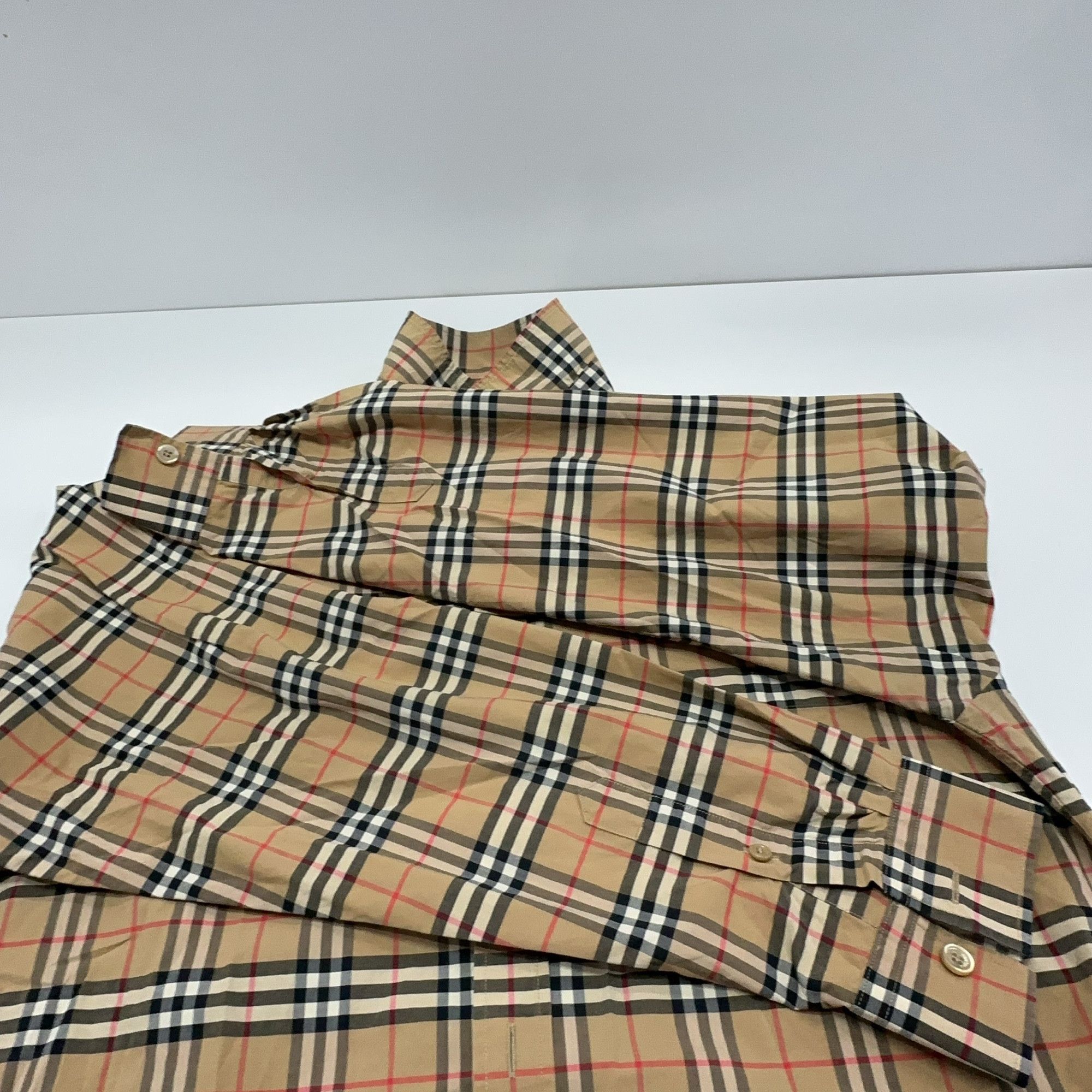 Burberry Burberry Check Button Up Shirt Size L Size US L / EU 52-54 / 3 - 10 Thumbnail