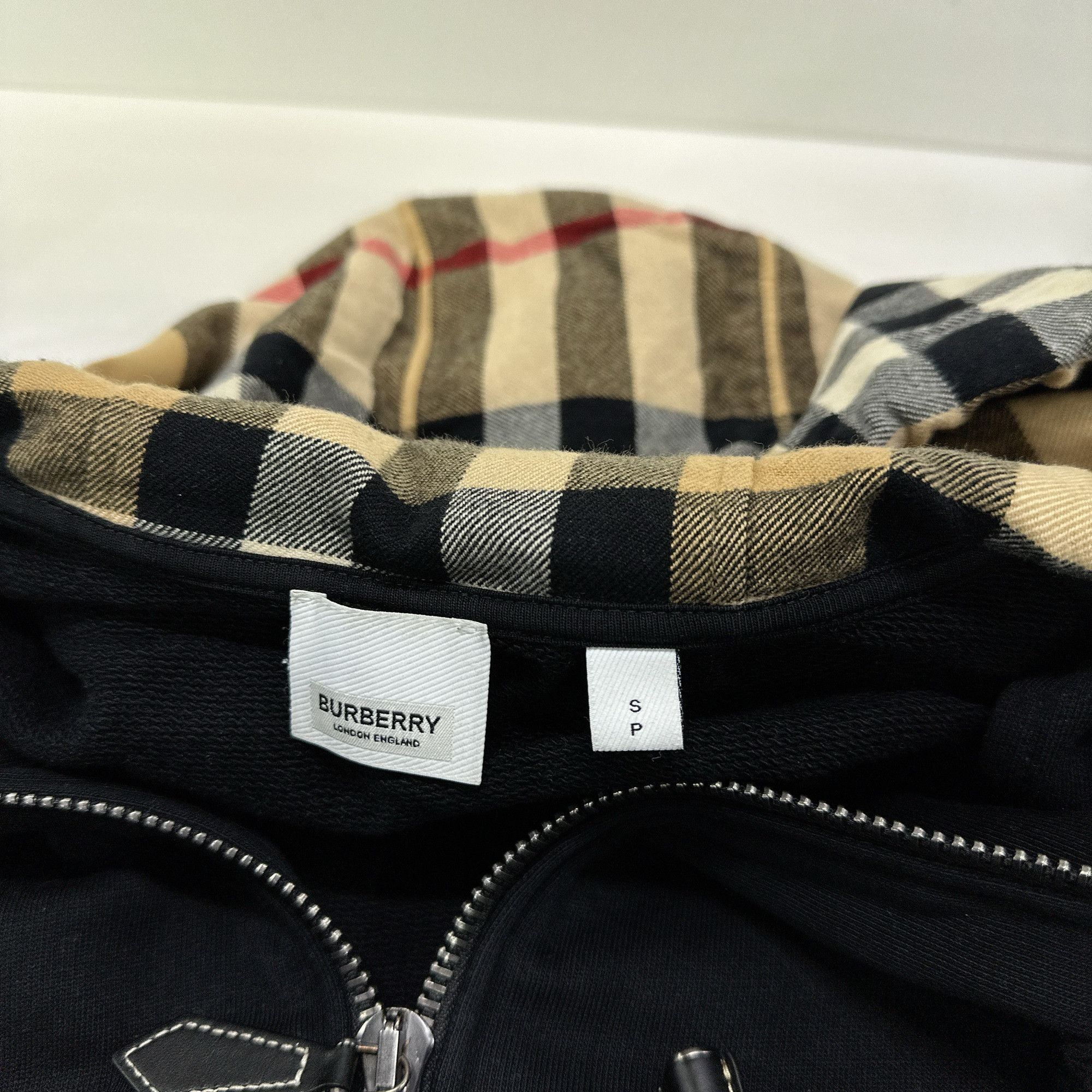 Burberry Burberry Check Hood Zip Up Hoodie Size S Size US S / EU 44-46 / 1 - 3 Thumbnail