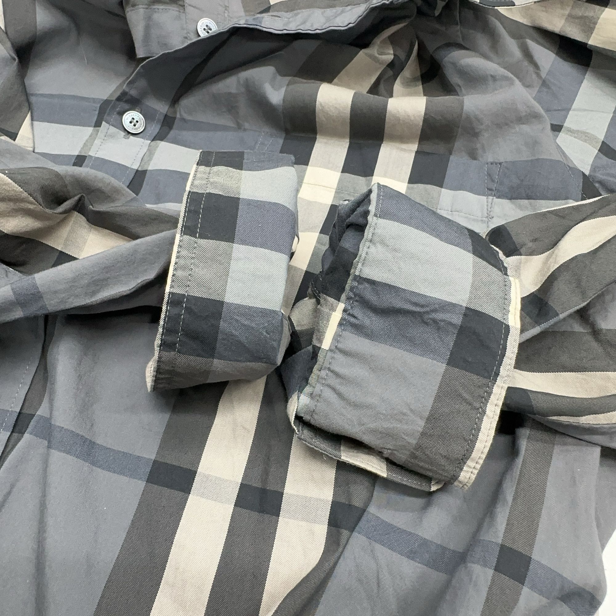Burberry Burberry Check Long Sleeve Shirt XL Size US XL / EU 56 / 4 - 7 Thumbnail