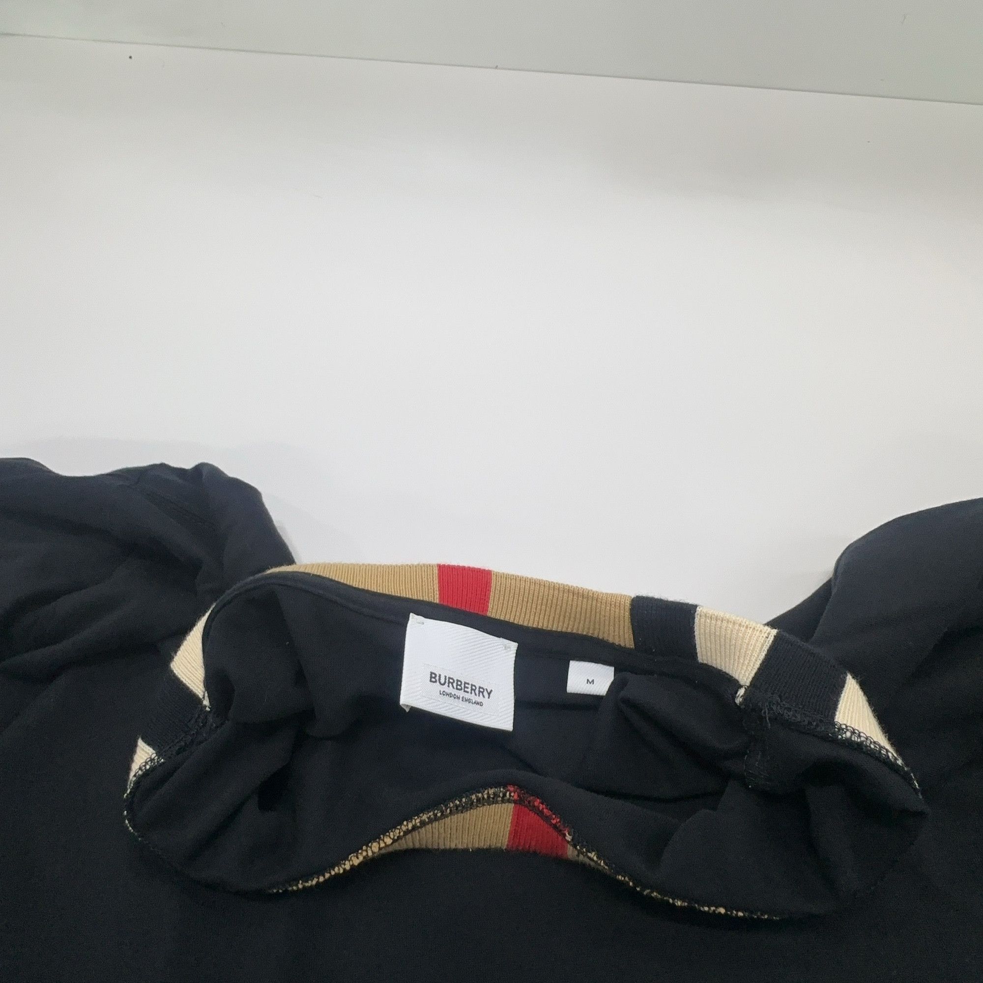Burberry Burberry Check Collar Logo T-Shirt Size M Size US M / EU 48-50 / 2 - 5 Thumbnail
